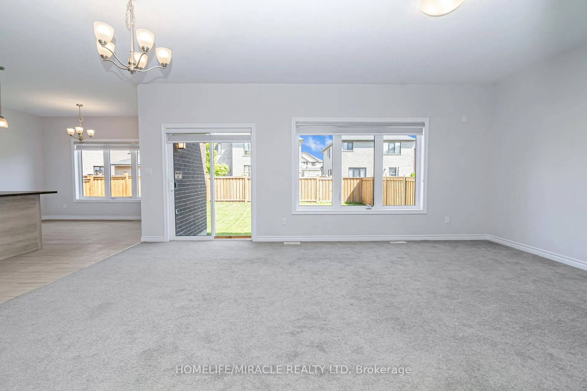 Photo 11 of 24 Sass Crescent, Brant, Paris — HOMEH