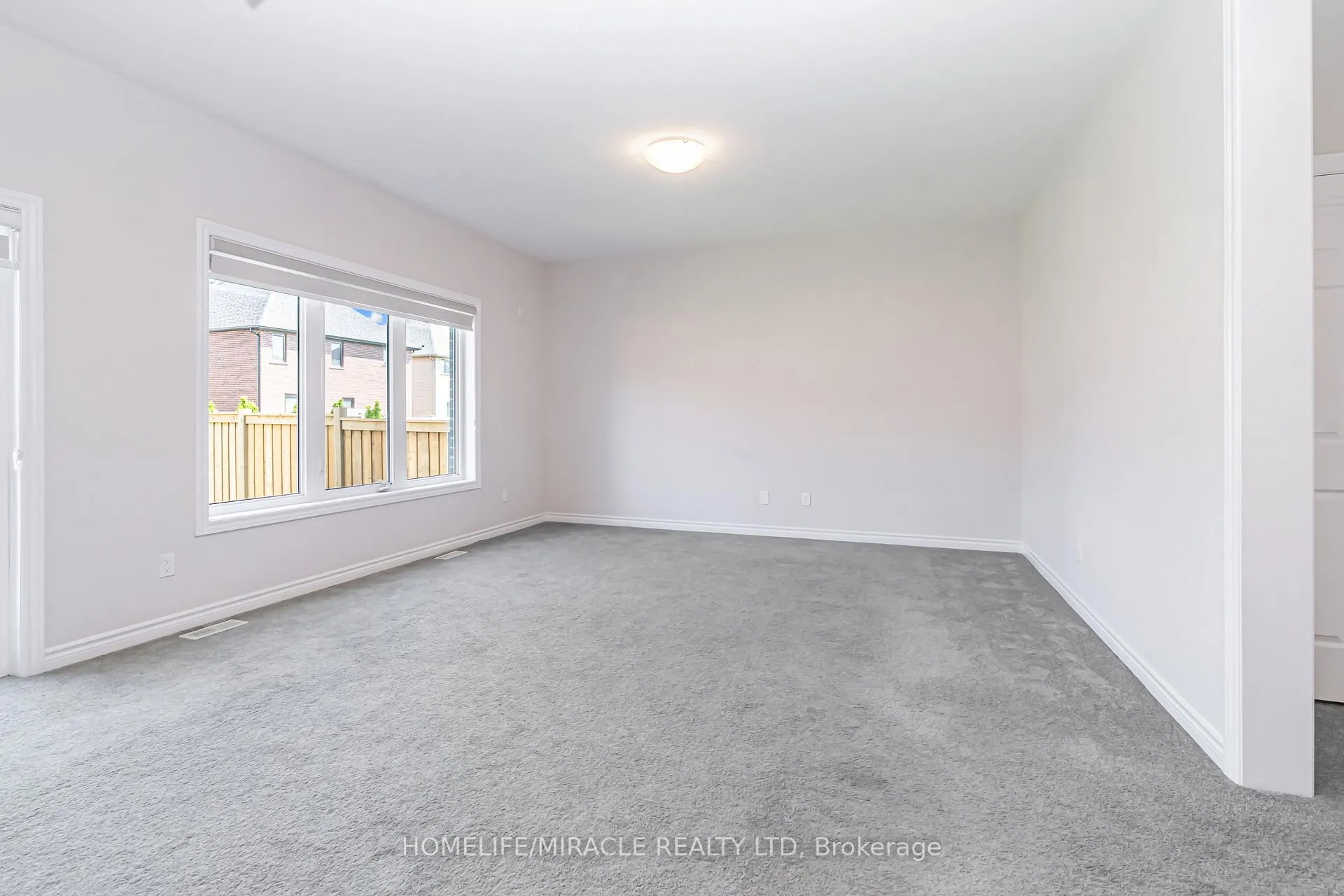 Photo 13 of 24 Sass Crescent, Brant, Paris — HOMEH