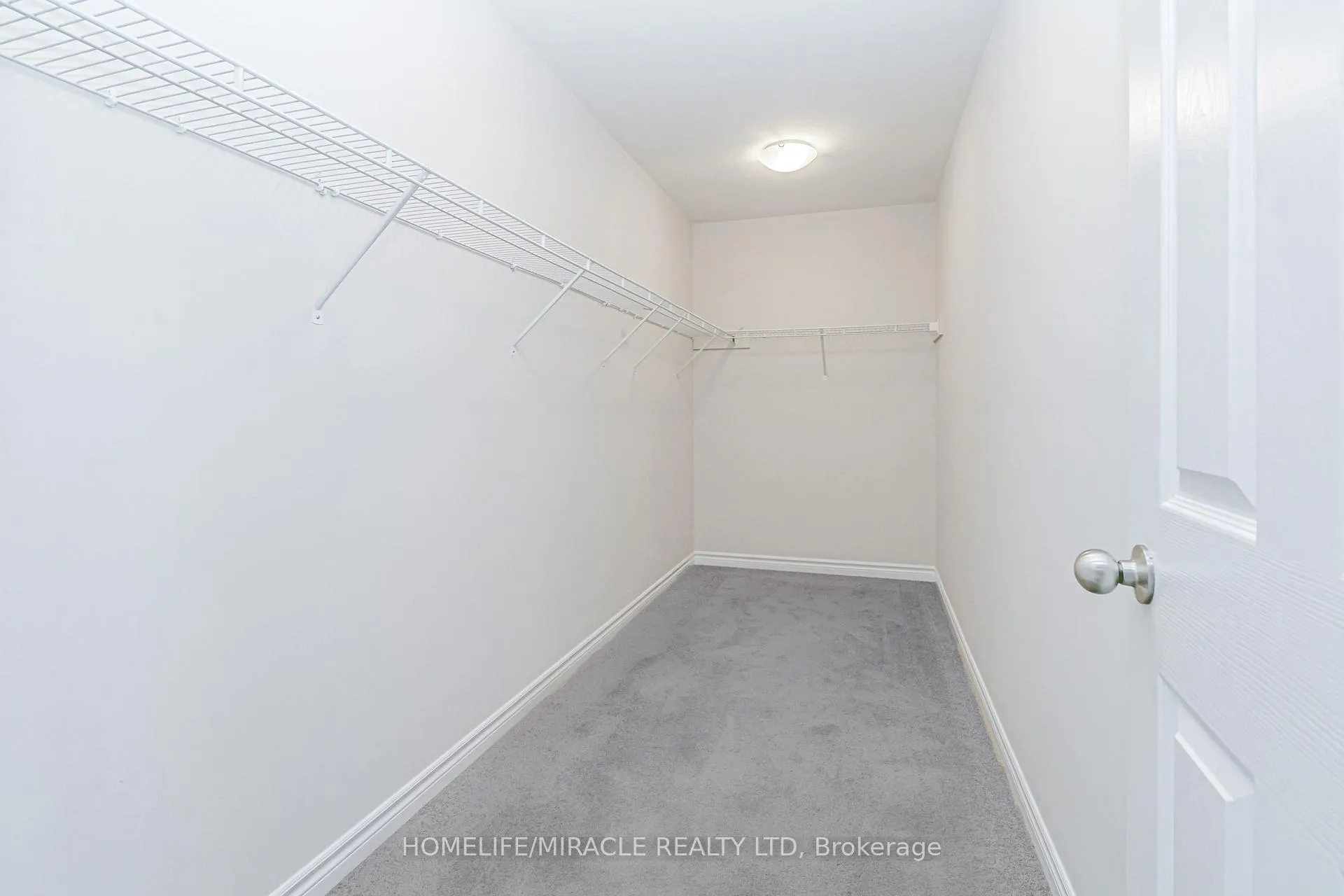 Photo 27 of 24 Sass Crescent, Brant, Paris — HOMEH