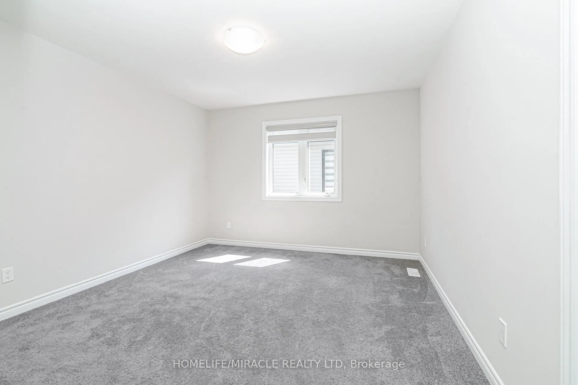 Photo 33 of 24 Sass Crescent, Brant, Paris — HOMEH