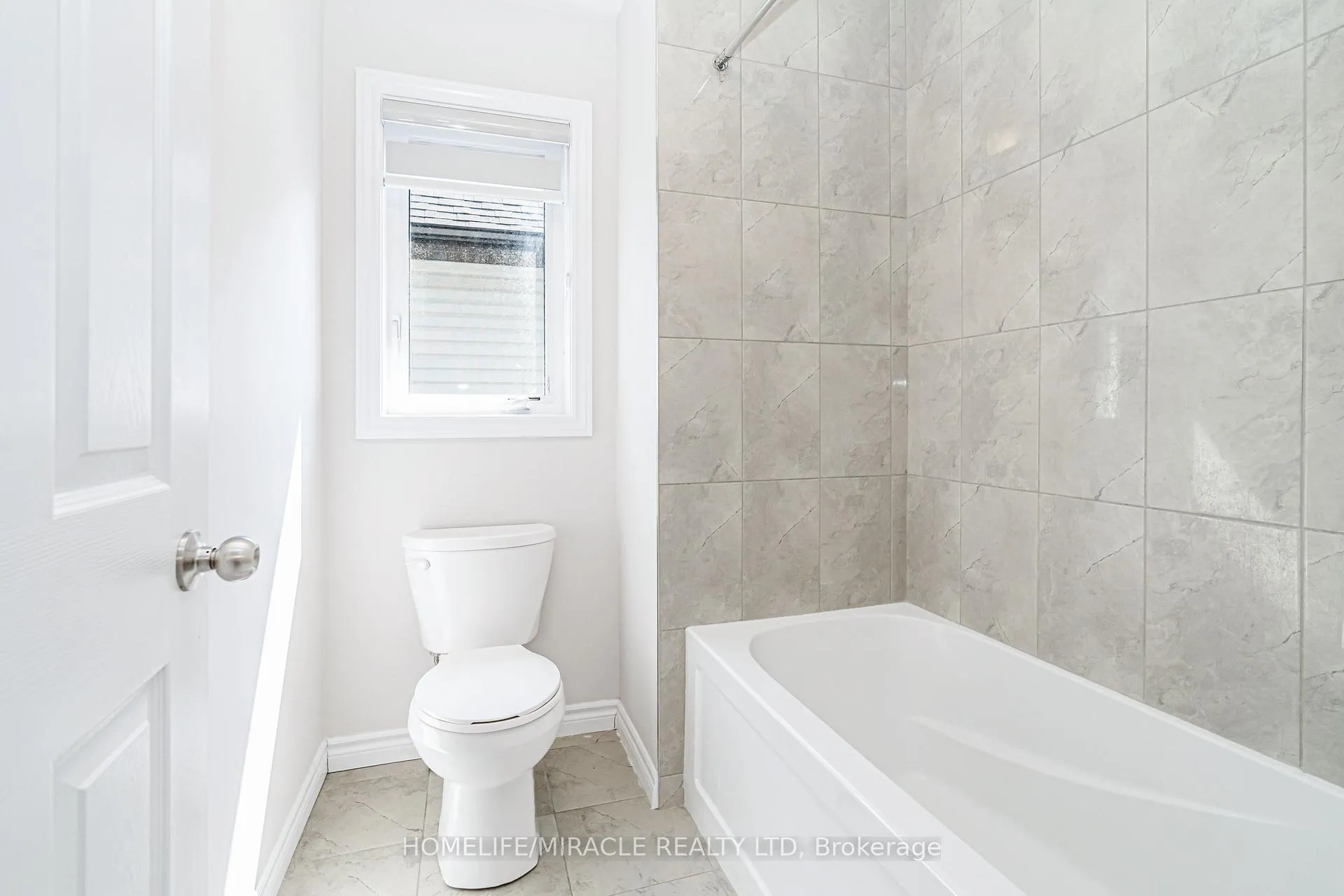Photo 35 of 24 Sass Crescent, Brant, Paris — HOMEH