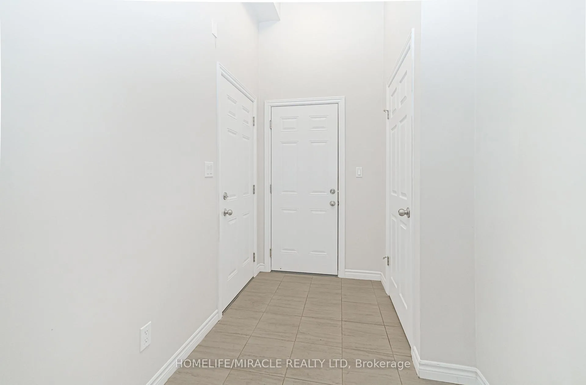 Photo 38 of 24 Sass Crescent, Brant, Paris — HOMEH