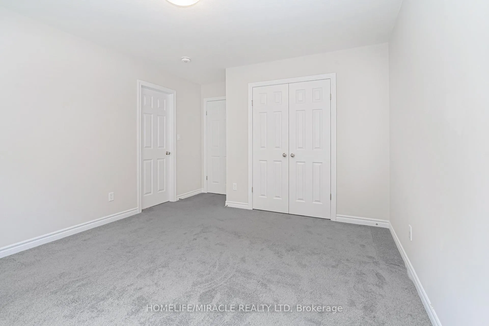 Photo 40 of 24 Sass Crescent, Brant, Paris — HOMEH