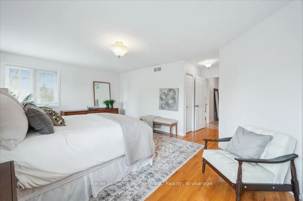 Photo 20 of 38 Oakridge Crescent, Guelph, Pineridge/Westminster Woods — HOMEH