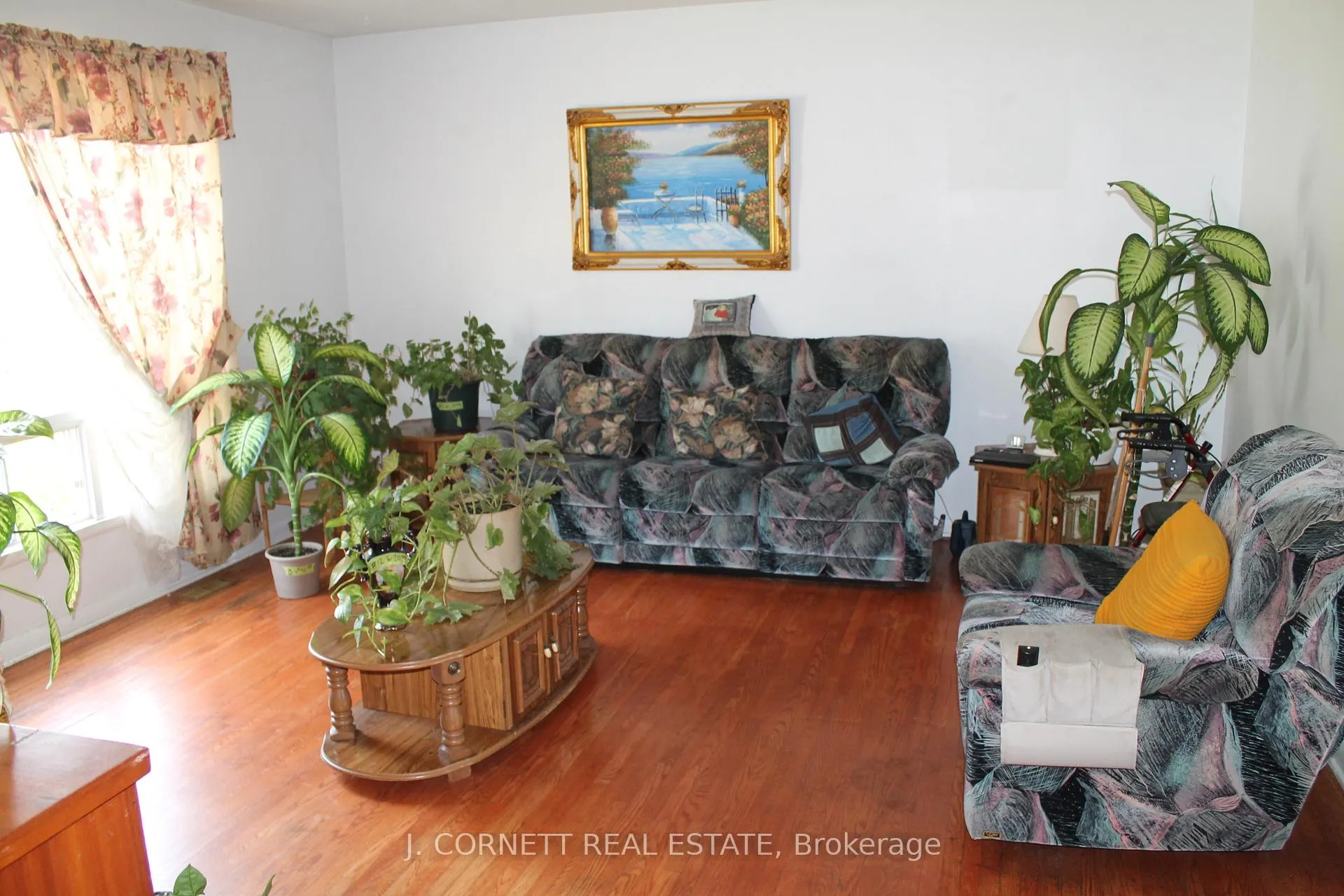 Photo 6 of 421 Bellevue Crescent S, Cornwall — HOMEH