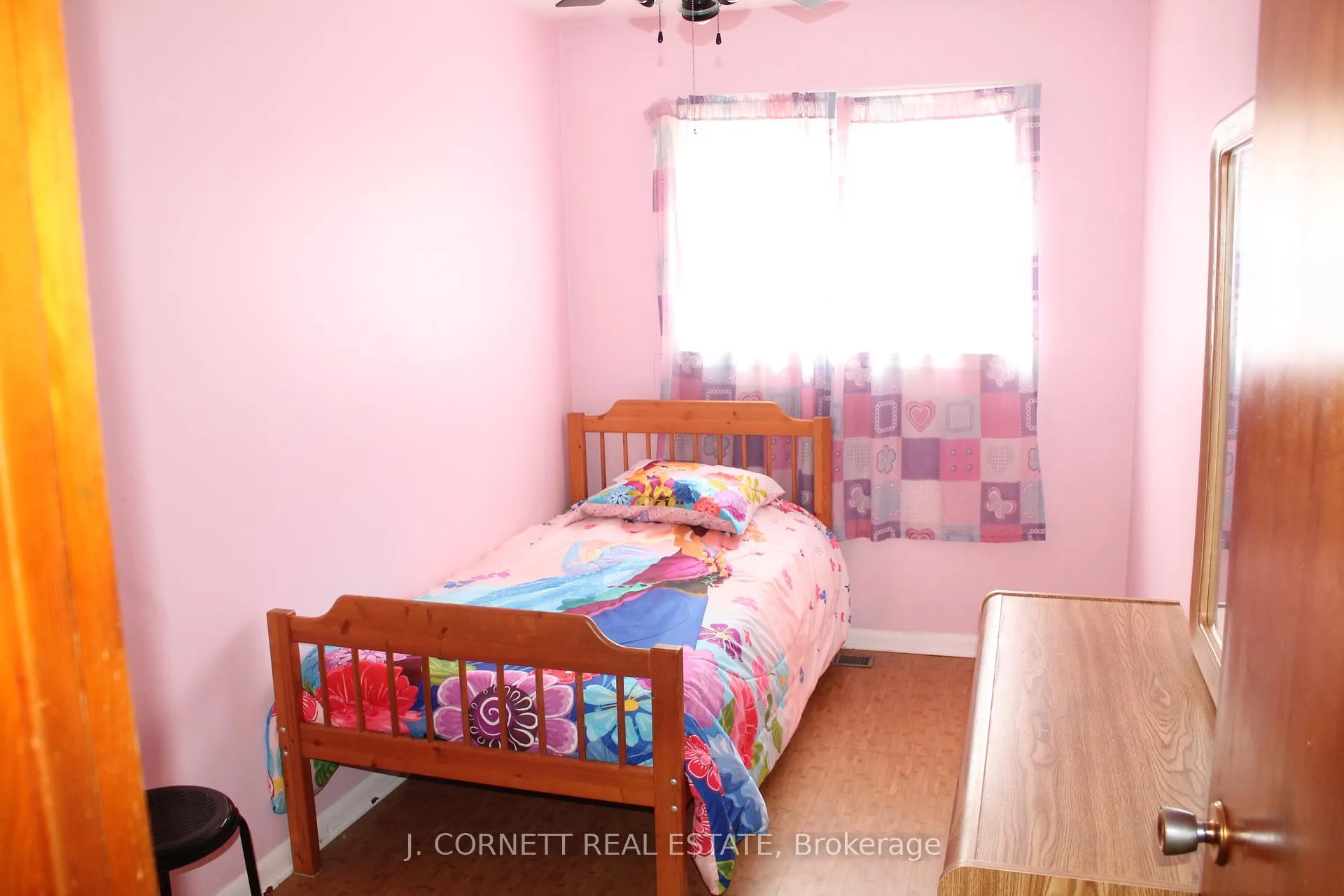 Photo 8 of 421 Bellevue Crescent S, Cornwall — HOMEH