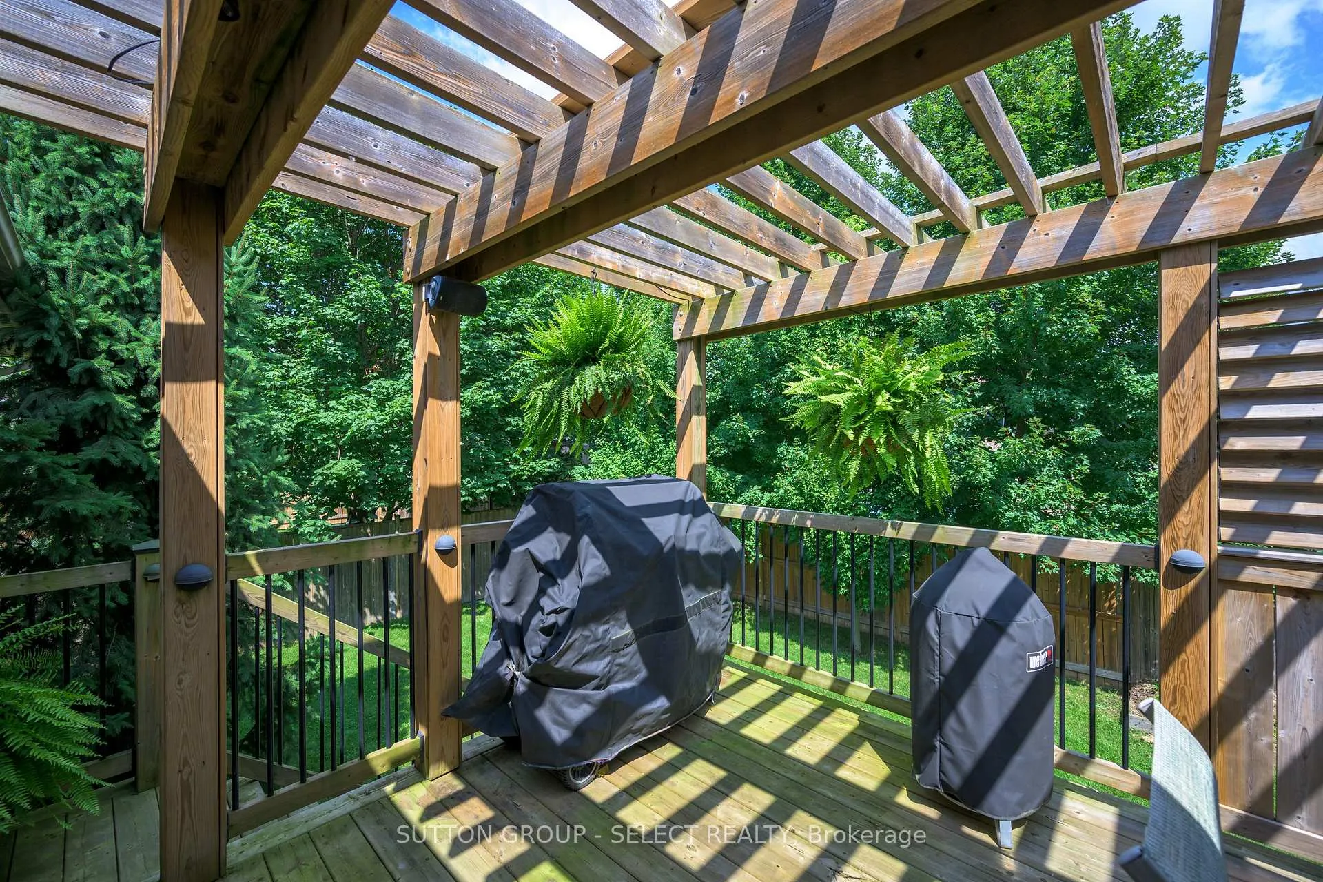 Photo 38 of 83 Middlesex Drive, Strathroy-Caradoc, NE — HOMEH