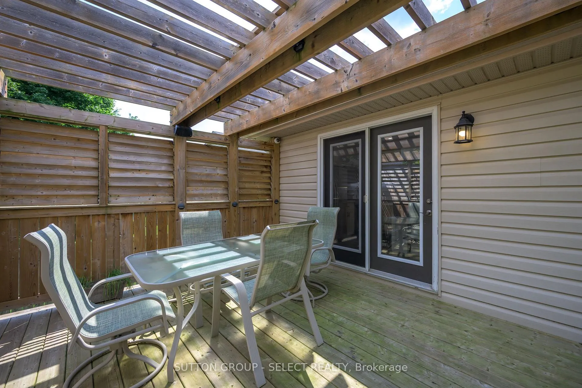 Photo 41 of 83 Middlesex Drive, Strathroy-Caradoc, NE — HOMEH