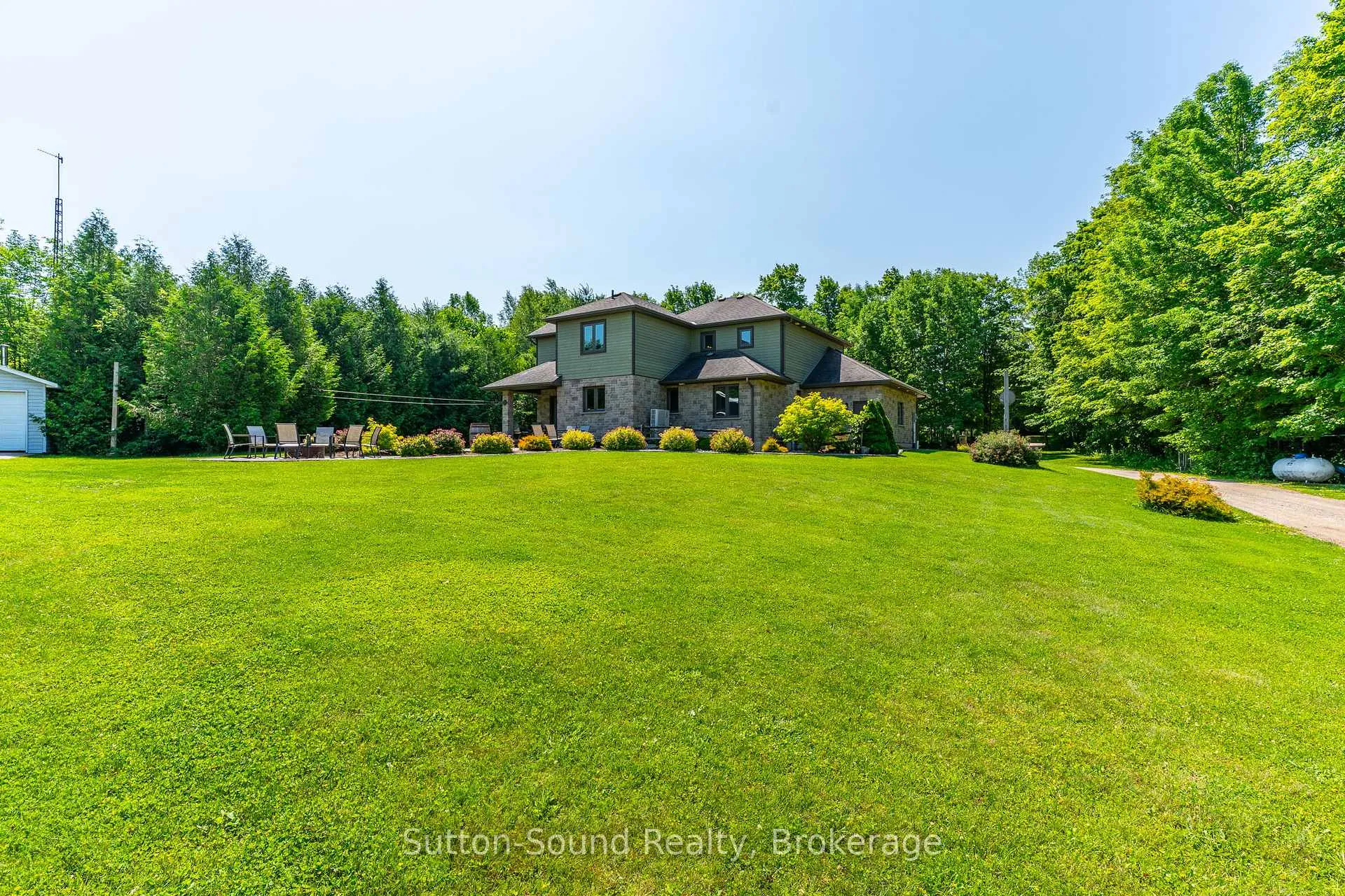 Photo 4 of 782801 3 Side Road, Chatsworth — HOMEH