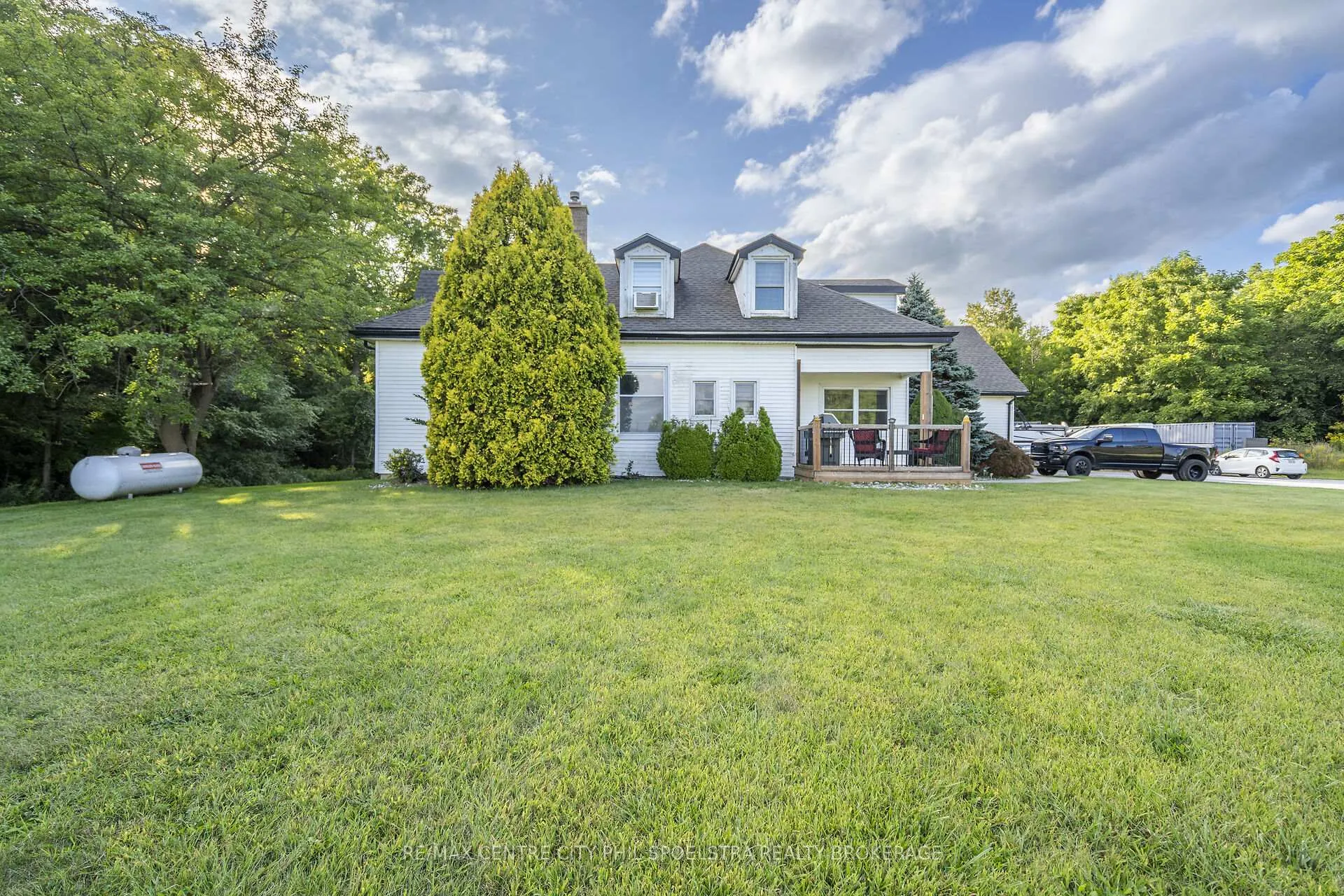 Photo 13 of 7496 Decker Drive, Middlesex Centre, Delaware Town — HOMEH