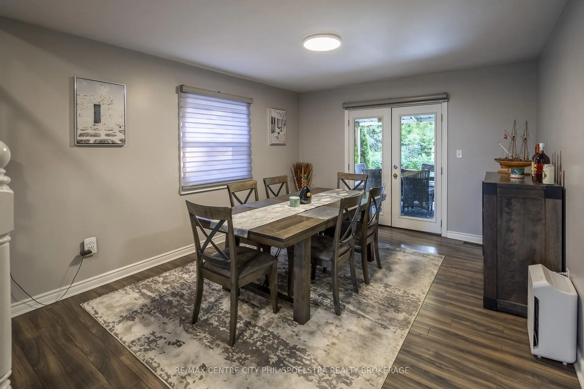 Photo 20 of 7496 Decker Drive, Middlesex Centre, Delaware Town — HOMEH