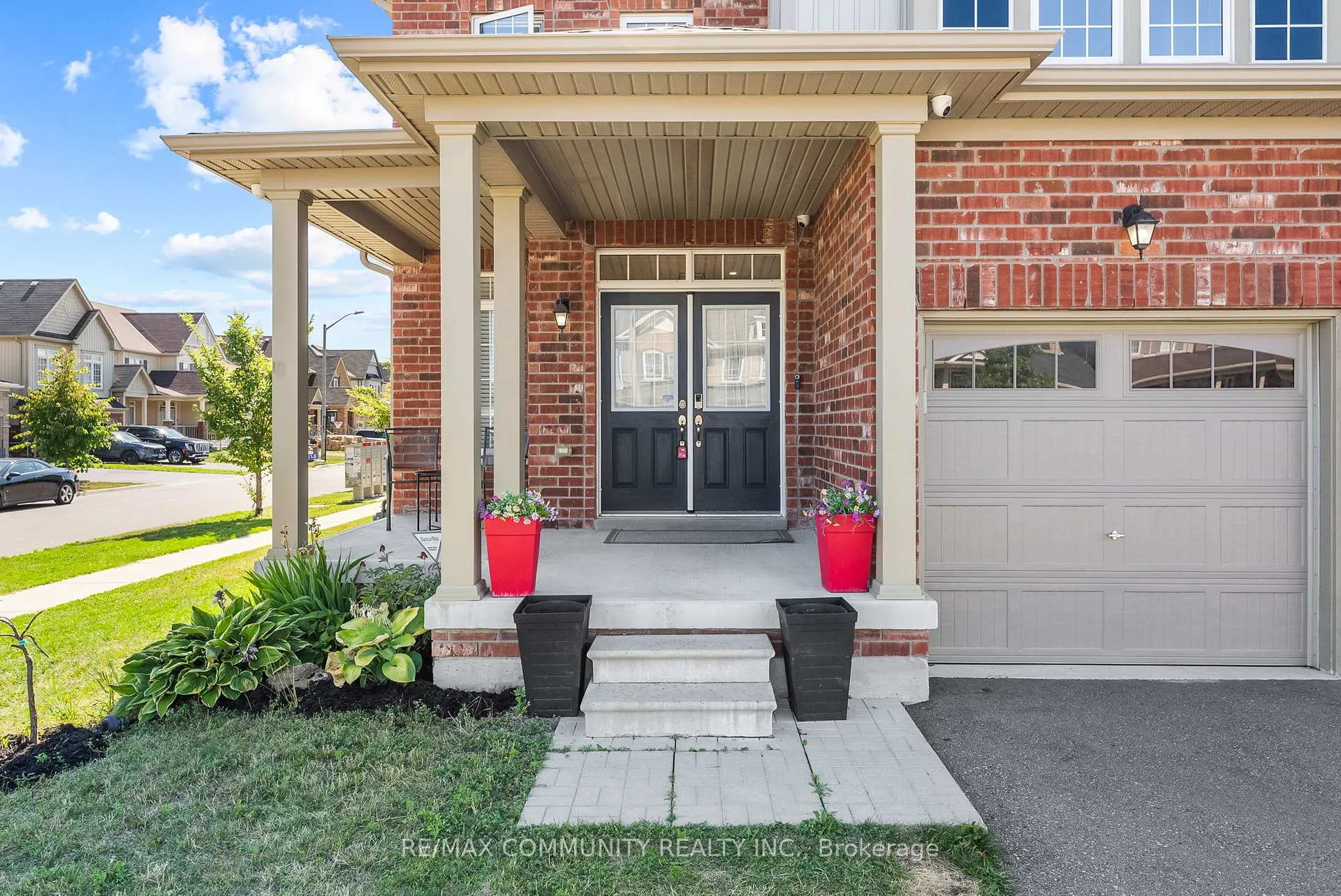 Photo 3 of 279 Kenneth Cole Drive, Clarington, Bowmanville — HOMEH