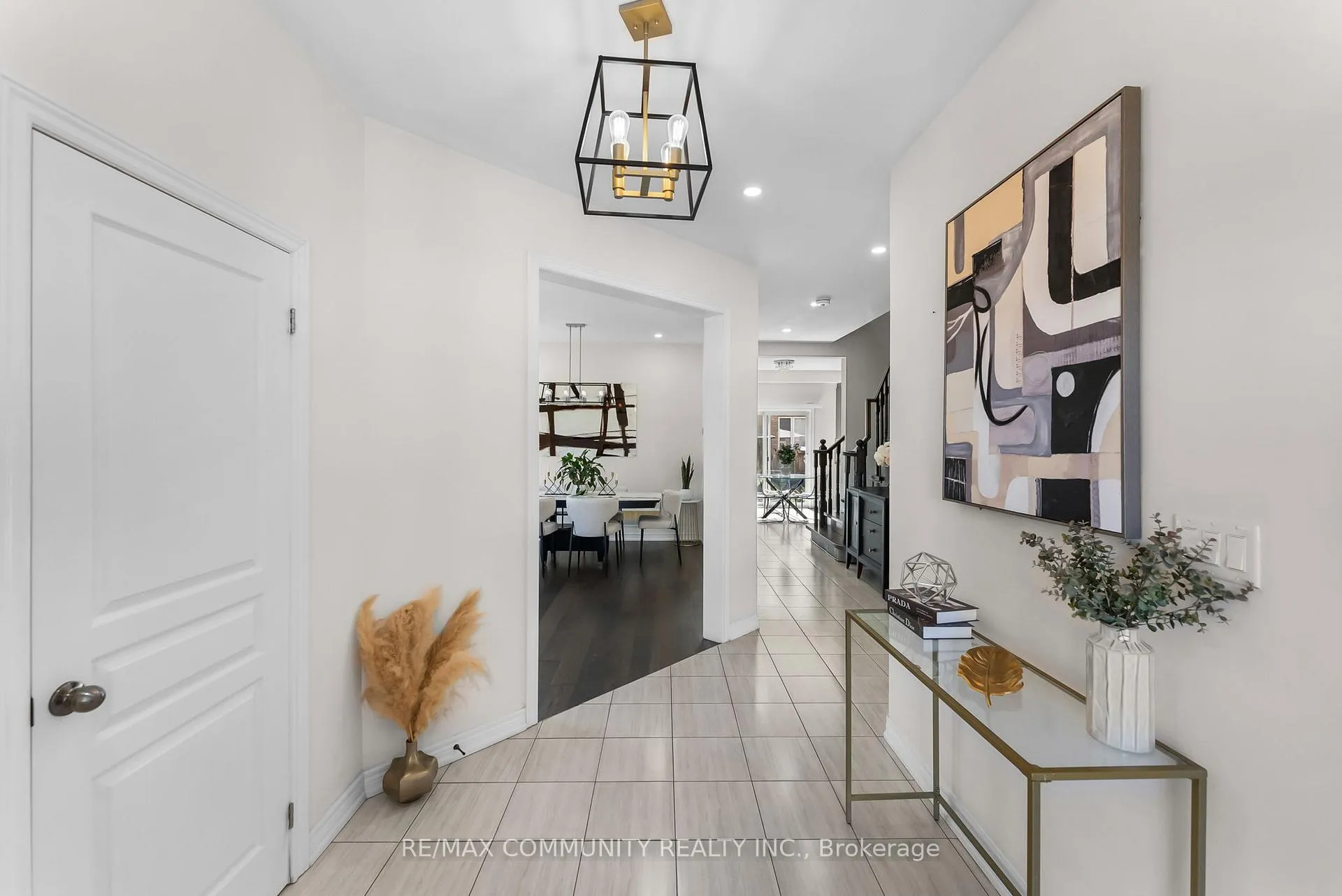 Photo 5 of 279 Kenneth Cole Drive, Clarington, Bowmanville — HOMEH