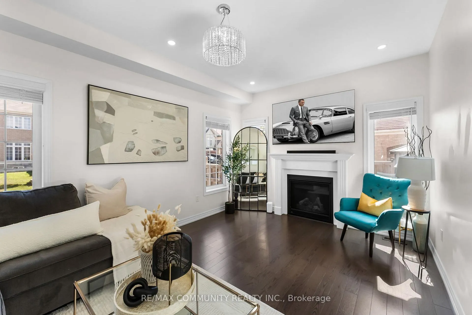 Photo 13 of 279 Kenneth Cole Drive, Clarington, Bowmanville — HOMEH