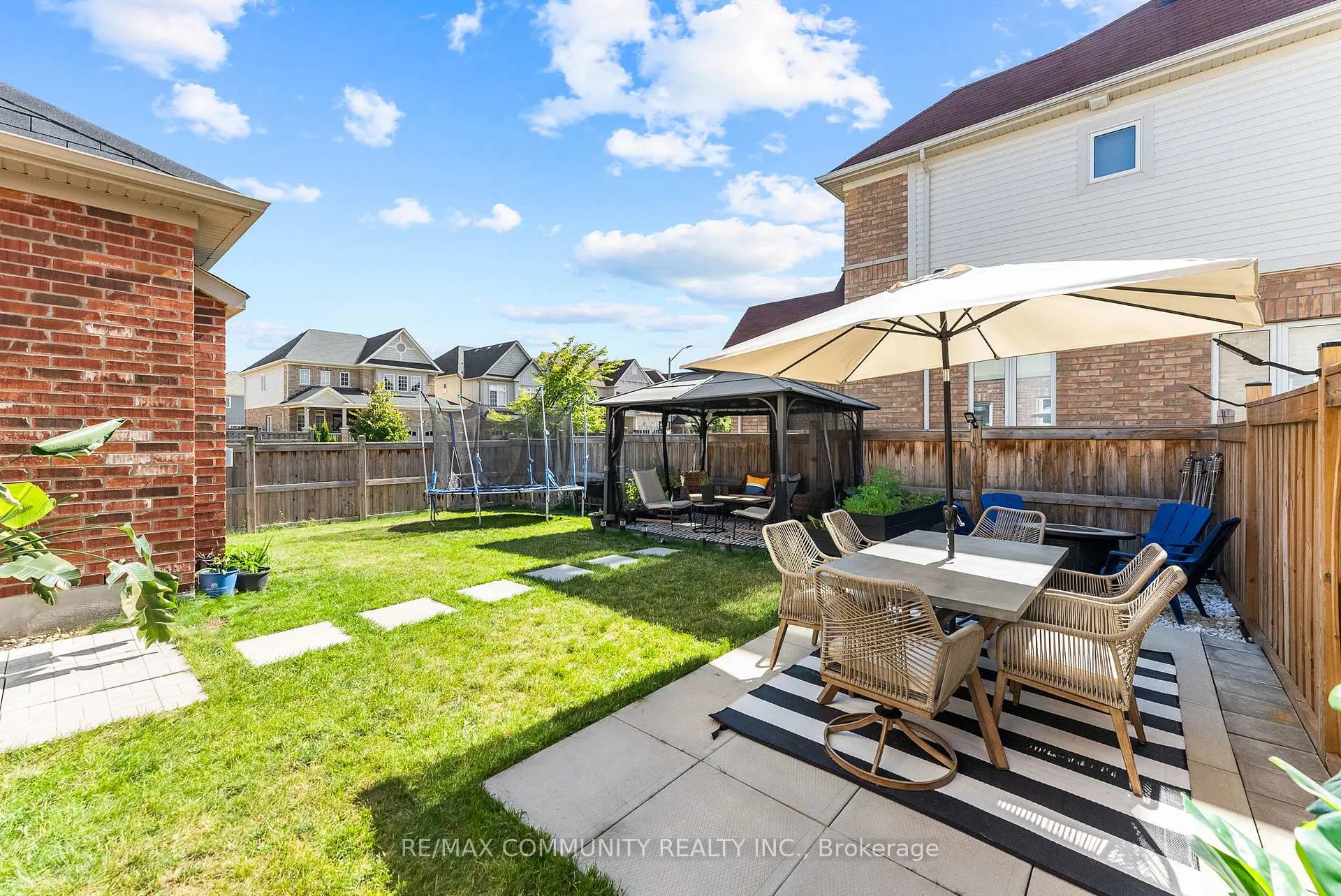 Photo 39 of 279 Kenneth Cole Drive, Clarington, Bowmanville — HOMEH