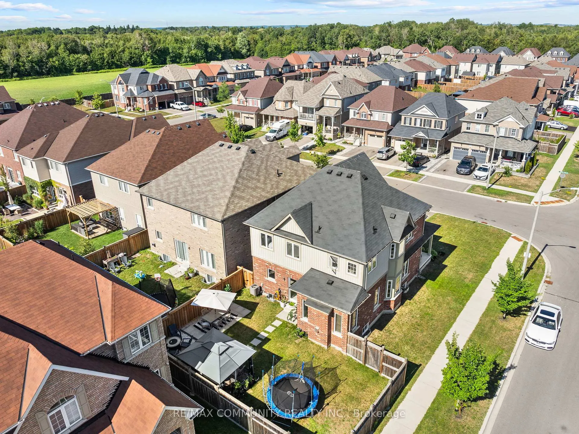 Photo 44 of 279 Kenneth Cole Drive, Clarington, Bowmanville — HOMEH