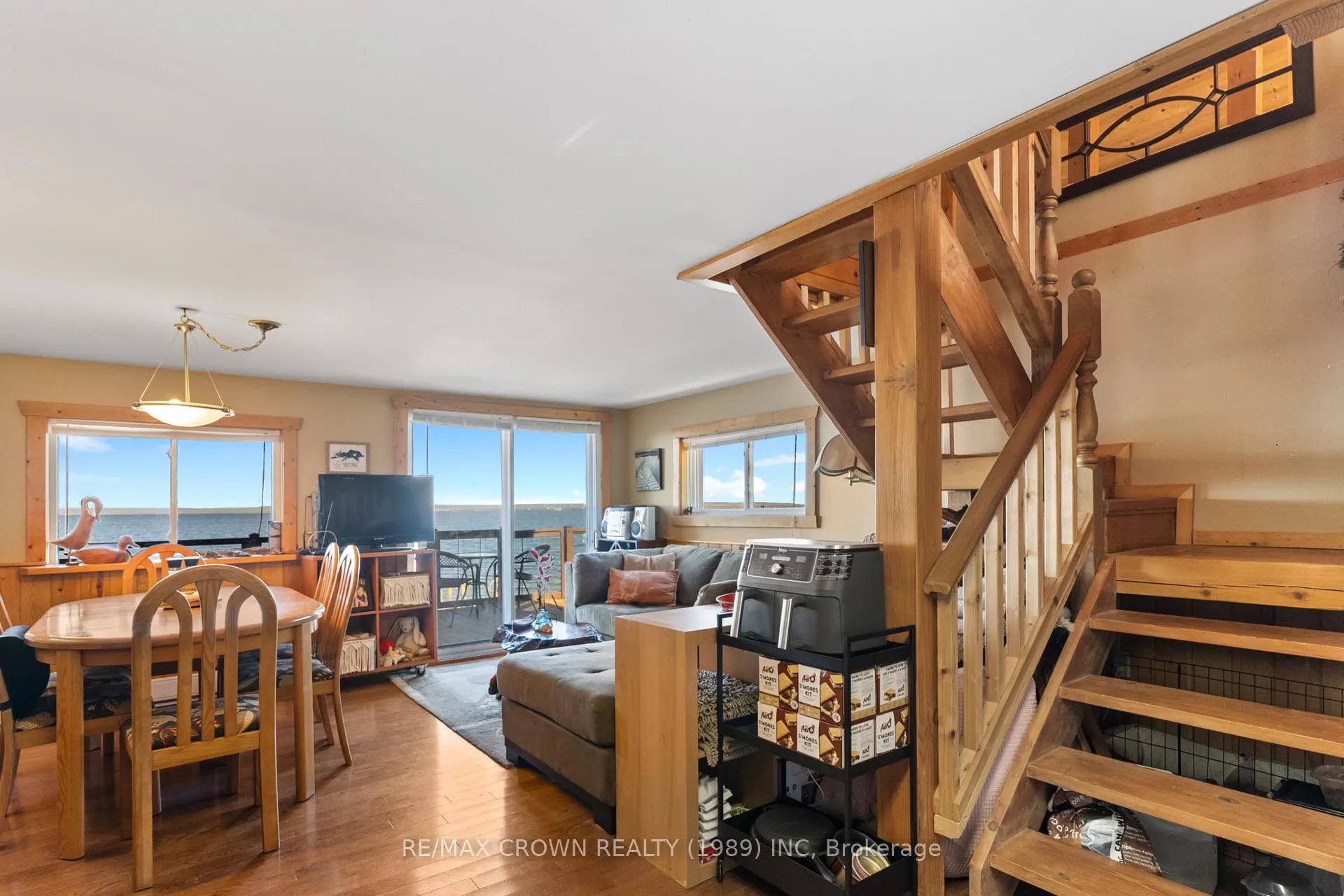 Photo 11 of 260 Birchgrove Drive E, Callander — HOMEH