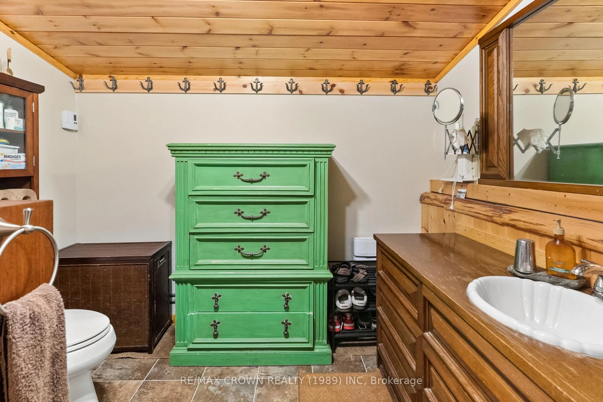 Photo 13 of 260 Birchgrove Drive E, Callander — HOMEH