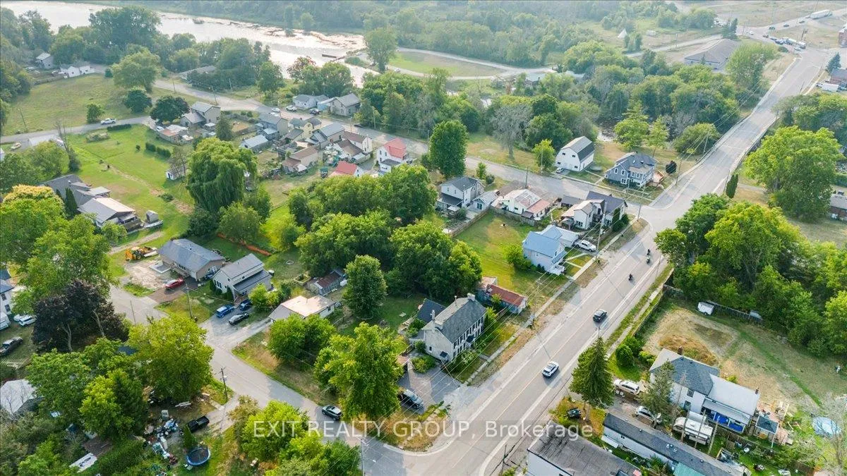 Photo 2 of 70 York Road, Tyendinaga, Tyendinaga Township — HOMEH