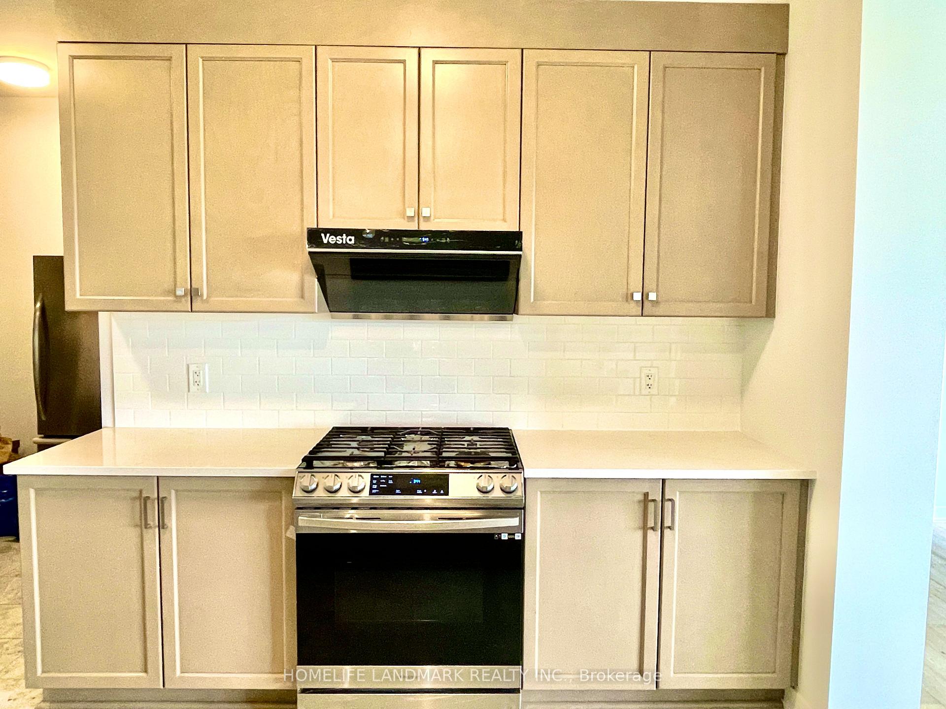 Photo 3 of 653 Fenwick Way, Ottawa, Barrhaven - Stonebridge — HOMEH