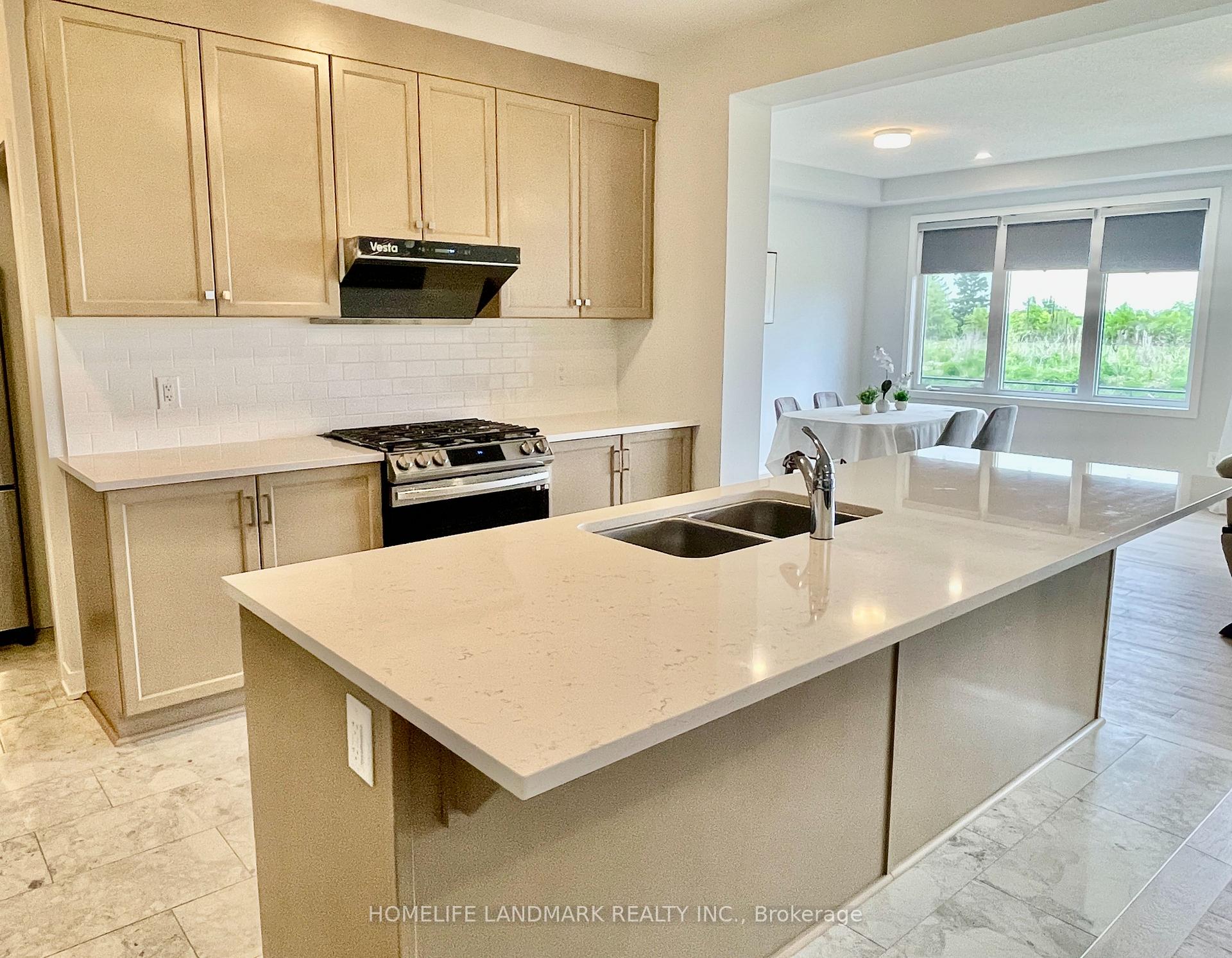 Photo 4 of 653 Fenwick Way, Ottawa, Barrhaven - Stonebridge — HOMEH