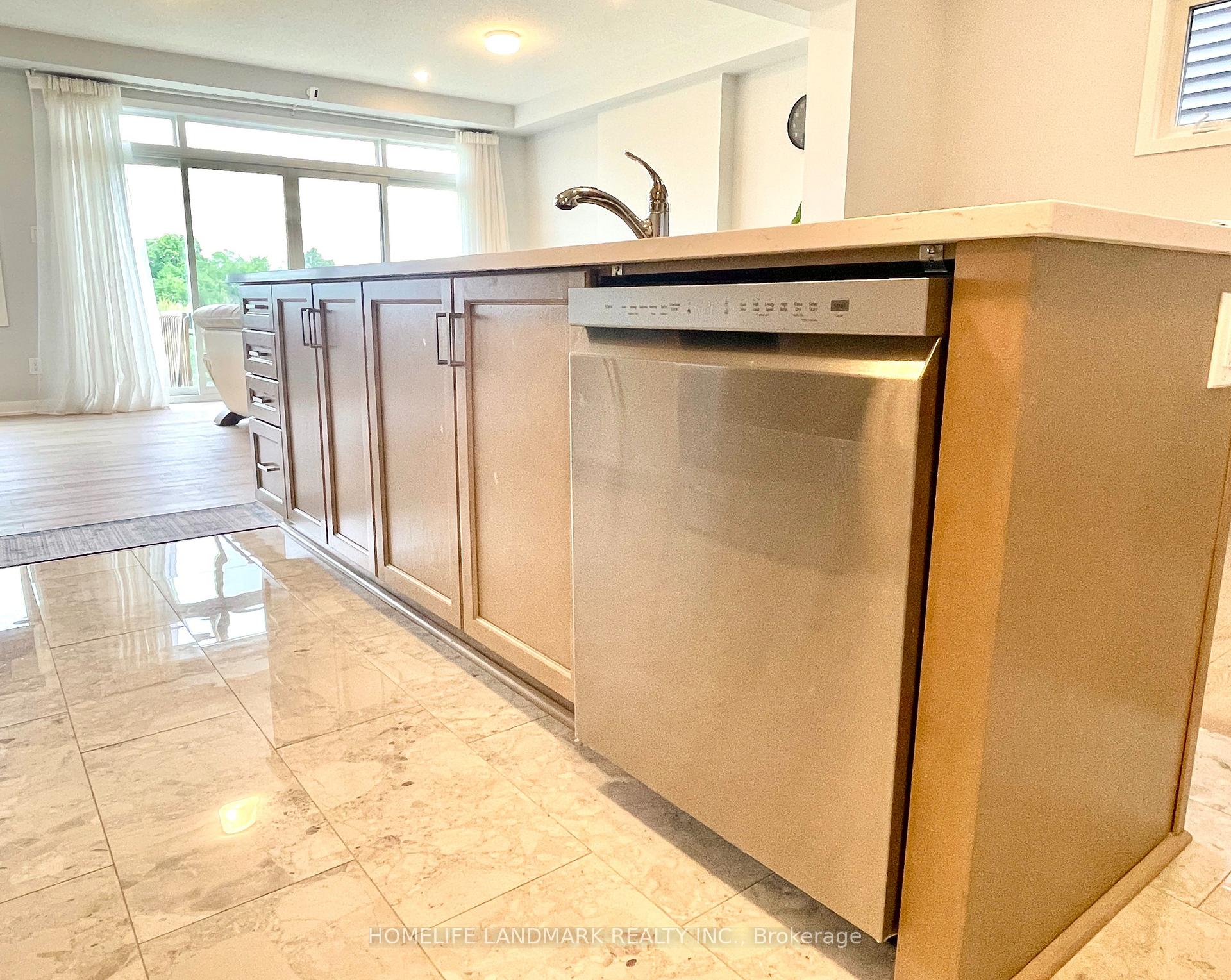 Photo 6 of 653 Fenwick Way, Ottawa, Barrhaven - Stonebridge — HOMEH