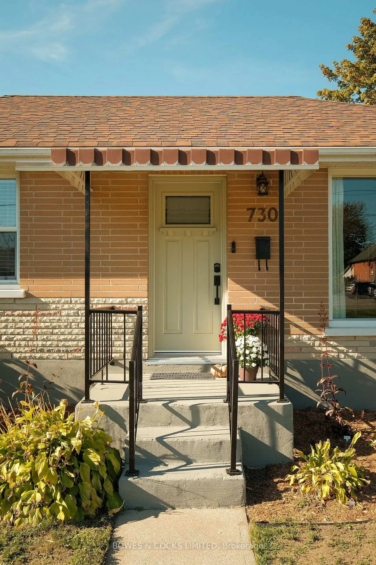 Photo 2 of 730 Crawford Place, Peterborough, Otonabee Ward 1 — HOMEH