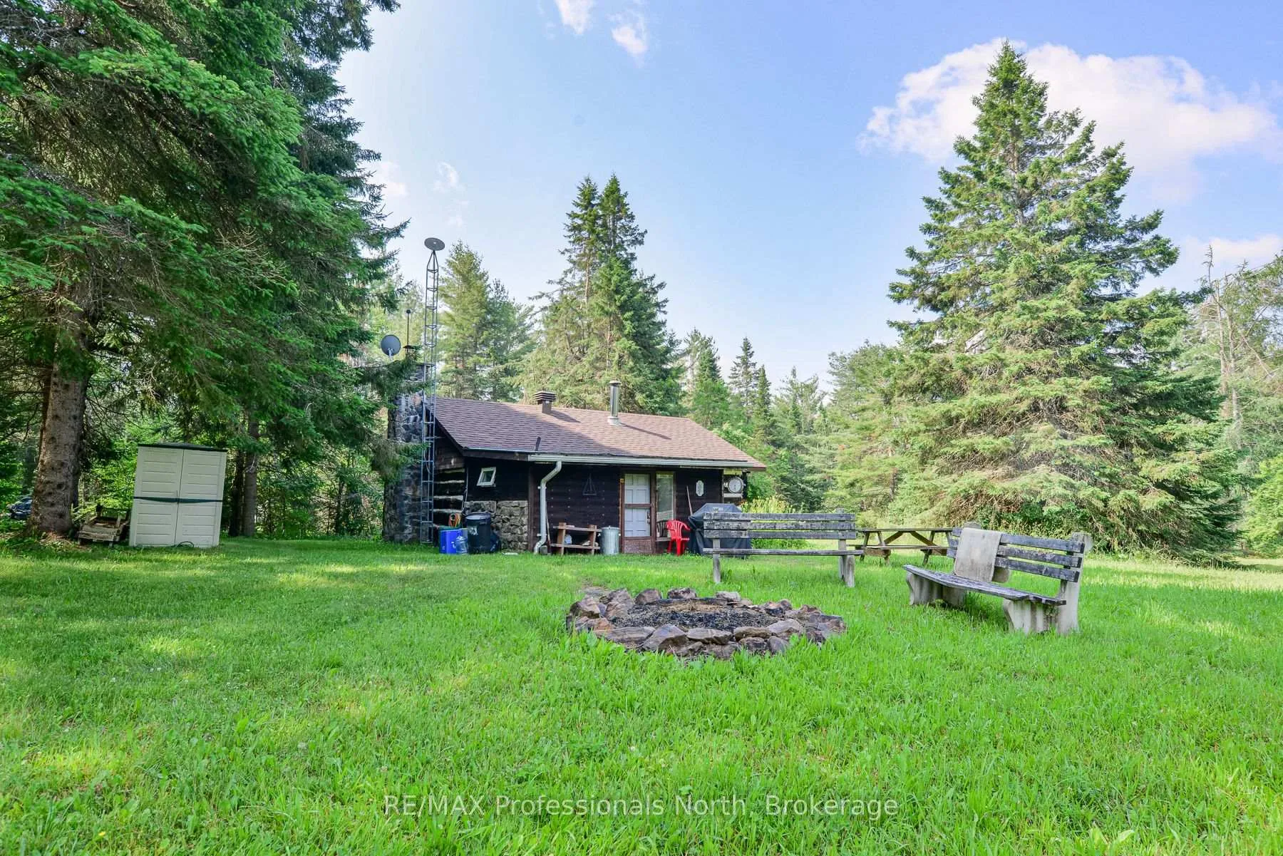 Photo 13 of 1005 Peterson Road, Bracebridge, Draper — HOMEH