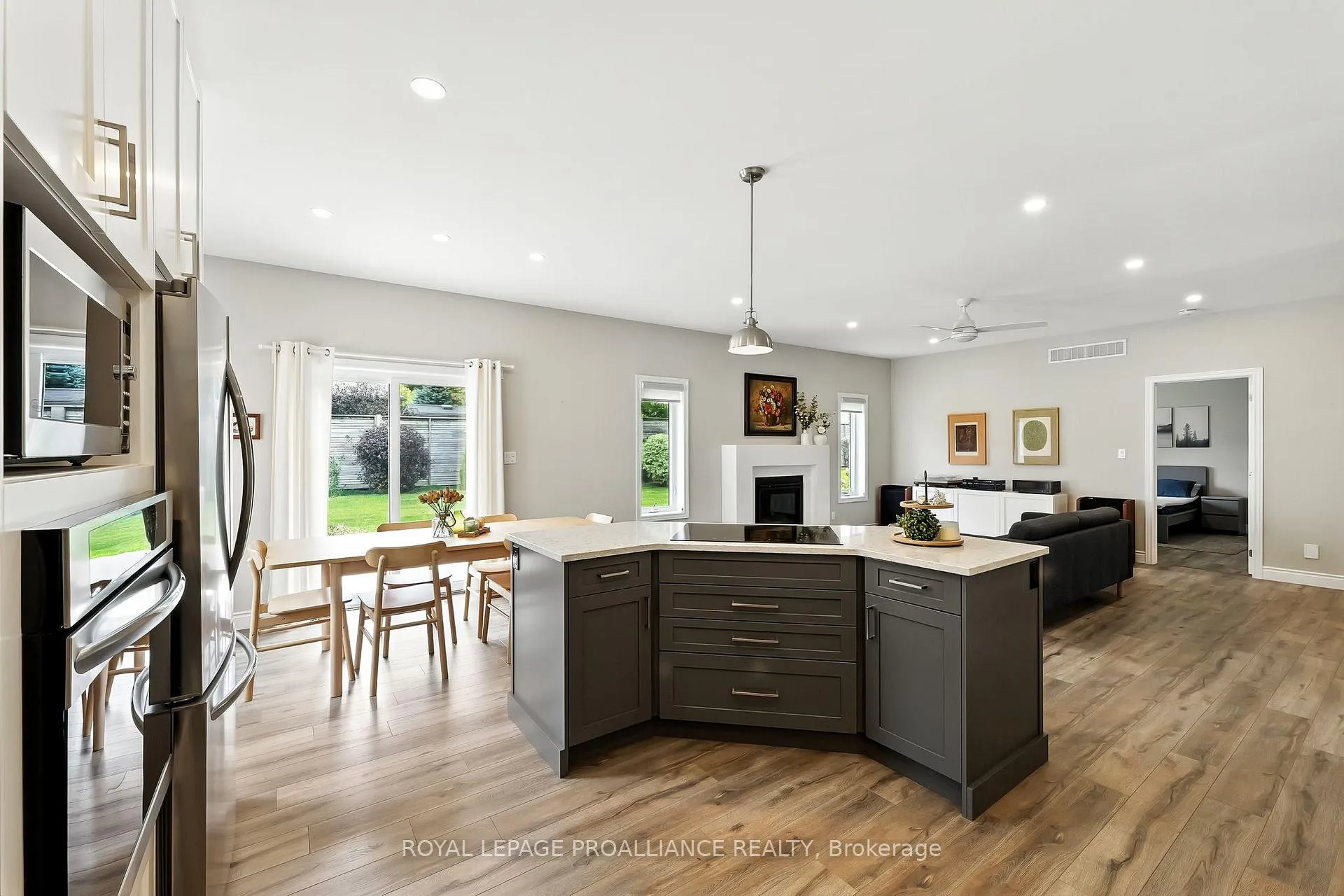 Photo 18 of 29 Rosslyn Drive, Brighton — HOMEH