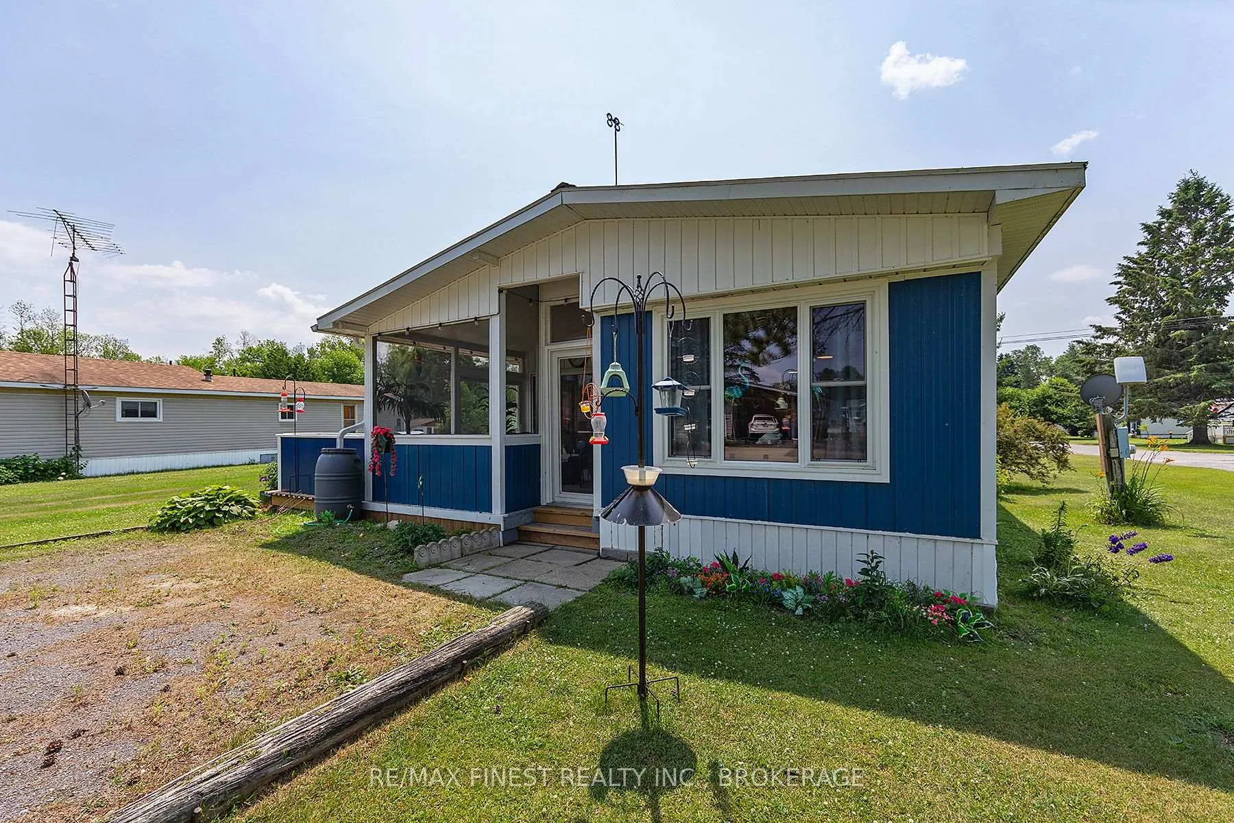 Photo 7 of 4327 Elm Street, Frontenac, Frontenac South — HOMEH