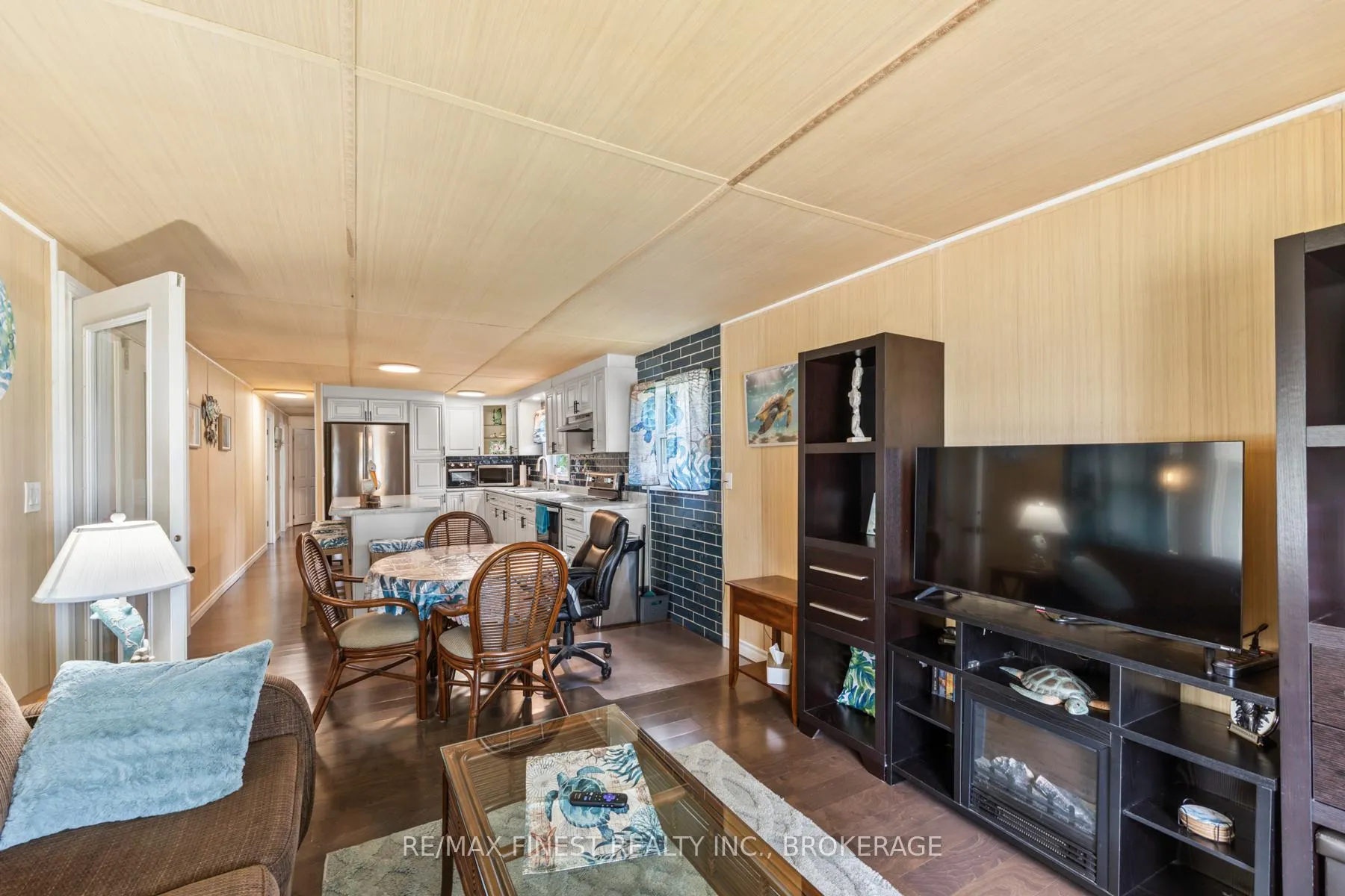 Photo 19 of 4327 Elm Street, Frontenac, Frontenac South — HOMEH