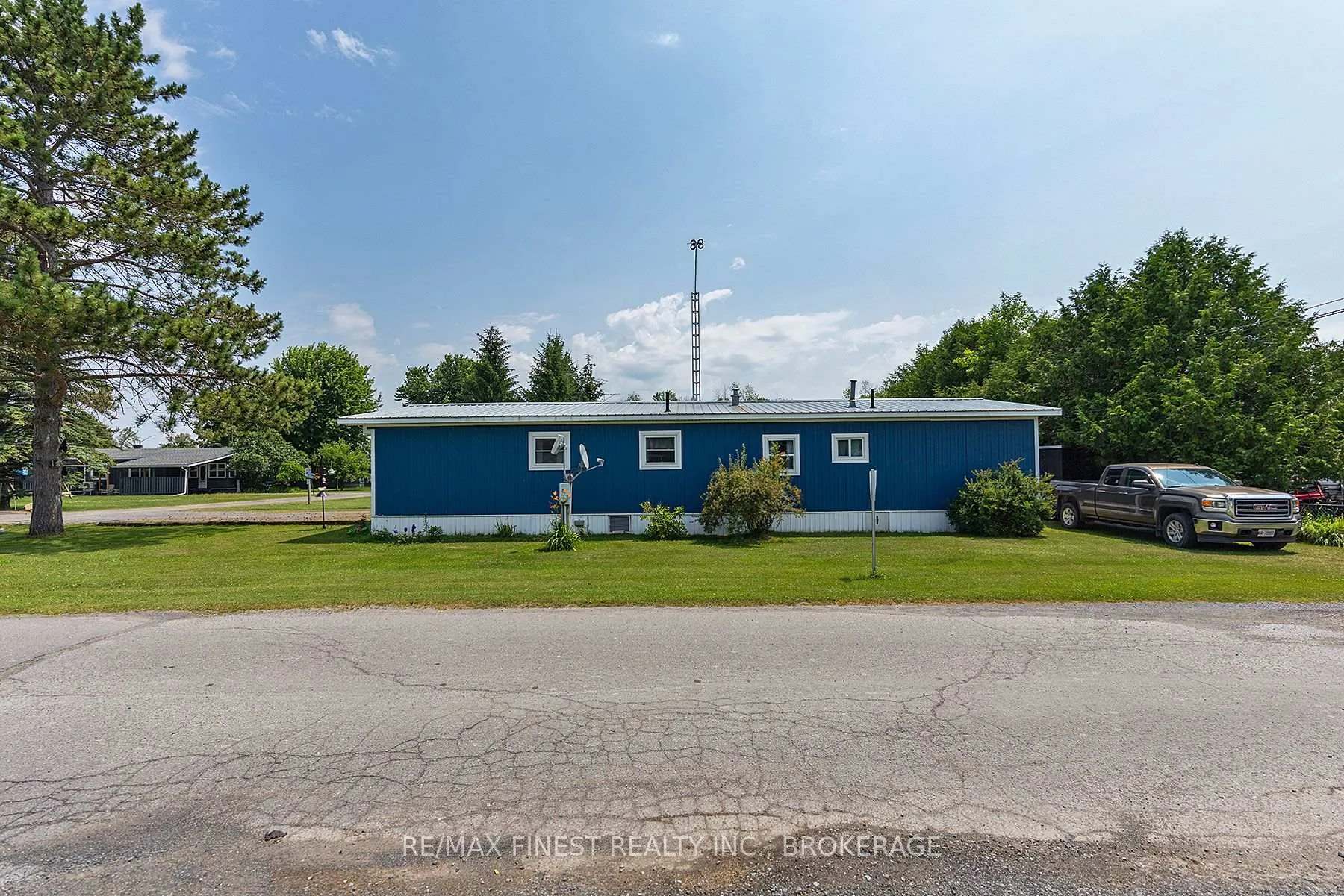 Photo 41 of 4327 Elm Street, Frontenac, Frontenac South — HOMEH