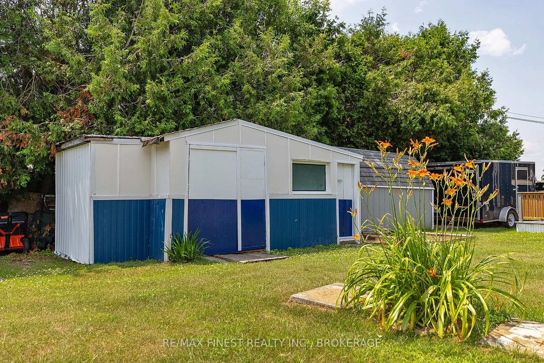Photo 47 of 4327 Elm Street, Frontenac, Frontenac South — HOMEH