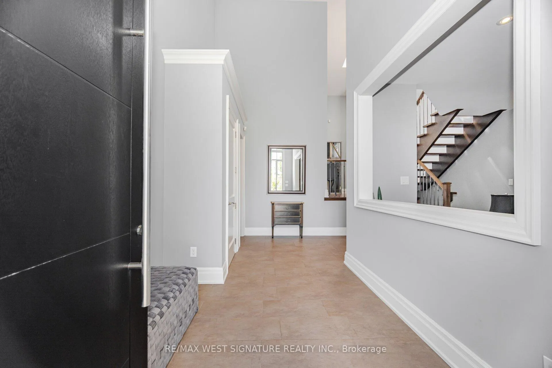 Photo 7 of 12 Gosling Road, Vaughan, Maple — HOMEH