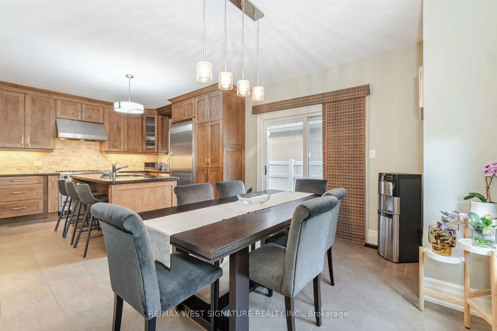 Photo 13 of 12 Gosling Road, Vaughan, Maple — HOMEH