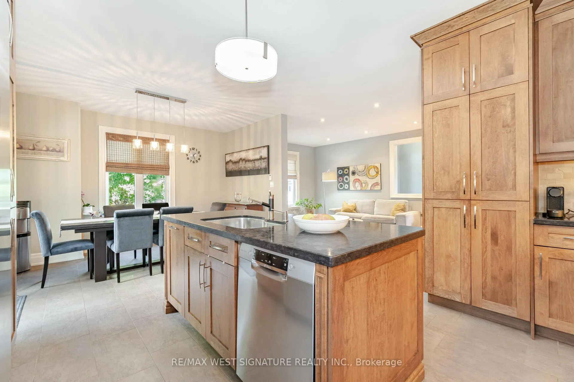 Photo 14 of 12 Gosling Road, Vaughan, Maple — HOMEH