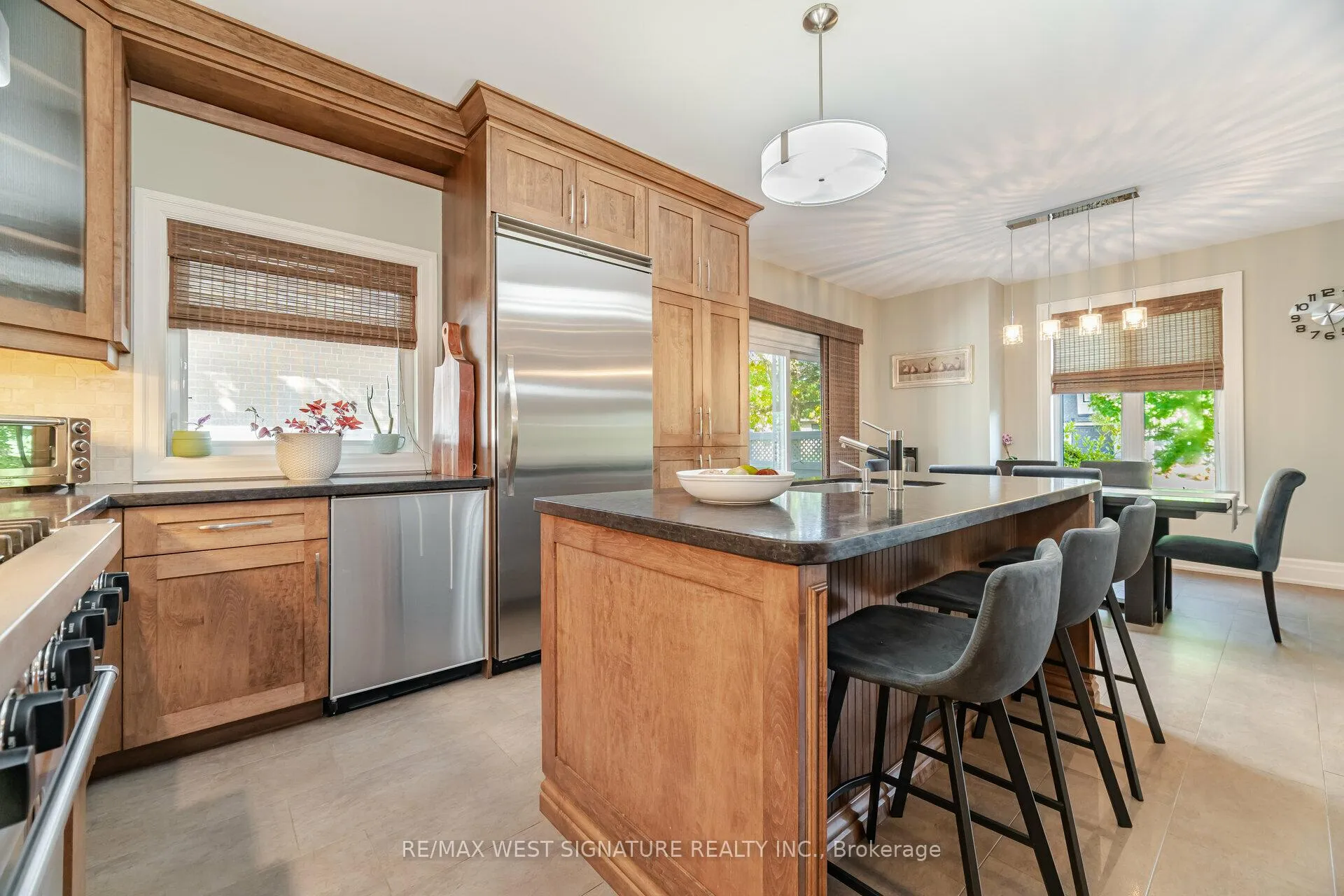 Photo 17 of 12 Gosling Road, Vaughan, Maple — HOMEH
