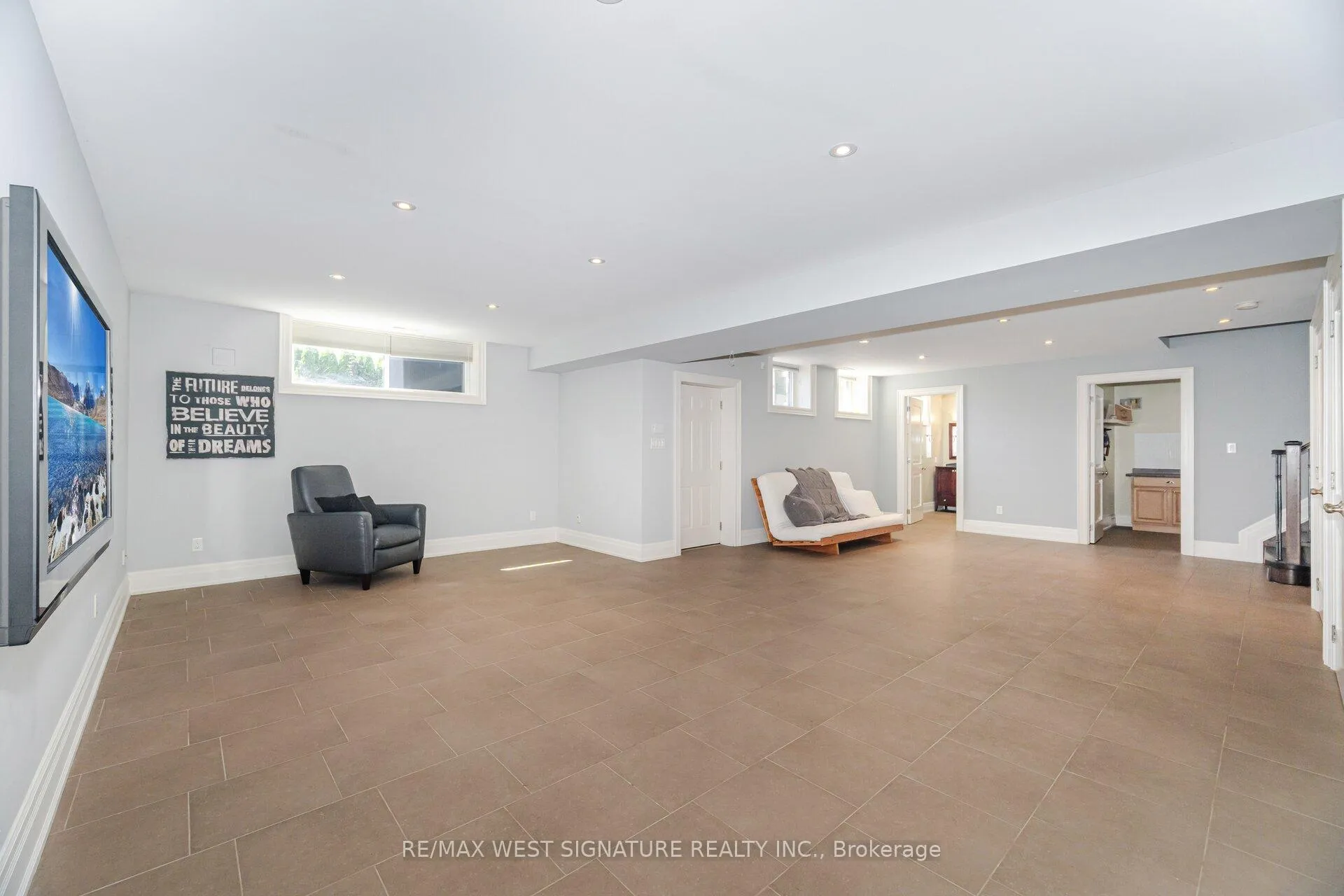 Photo 33 of 12 Gosling Road, Vaughan, Maple — HOMEH
