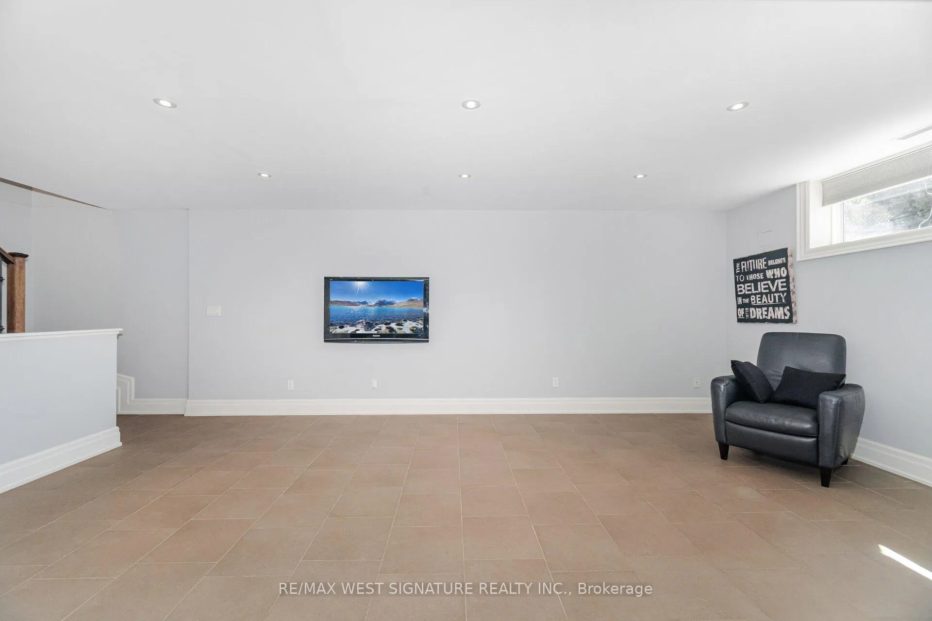 Photo 34 of 12 Gosling Road, Vaughan, Maple — HOMEH