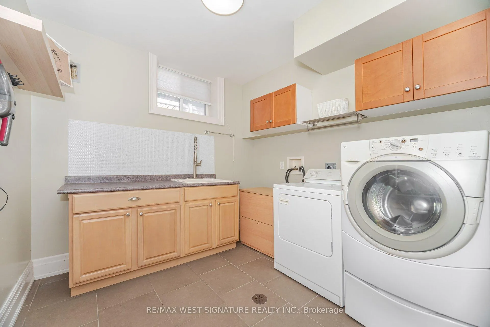 Photo 36 of 12 Gosling Road, Vaughan, Maple — HOMEH