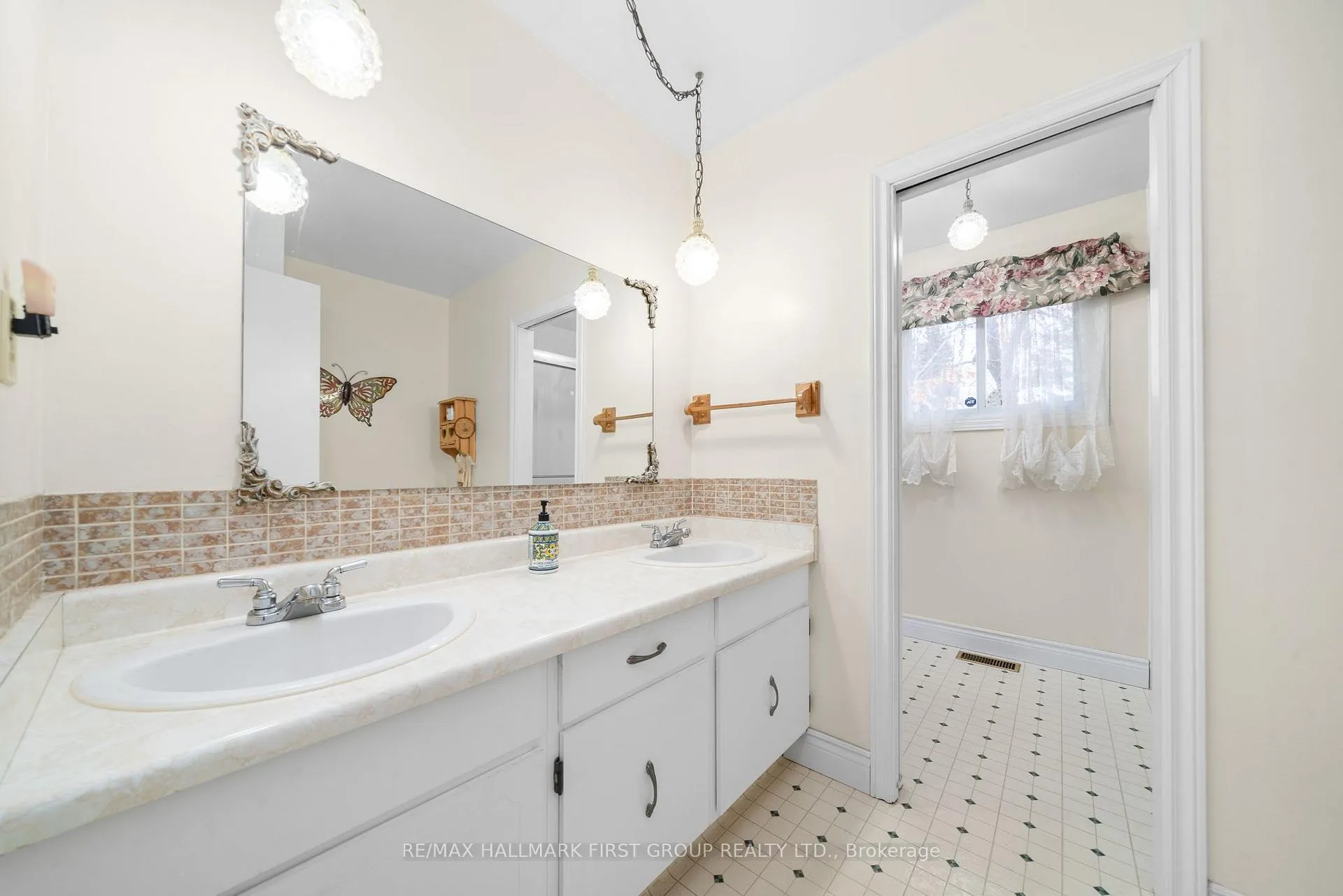 Photo 16 of 3798 Hickerson Road, Hamilton Township, Baltimore — HOMEH