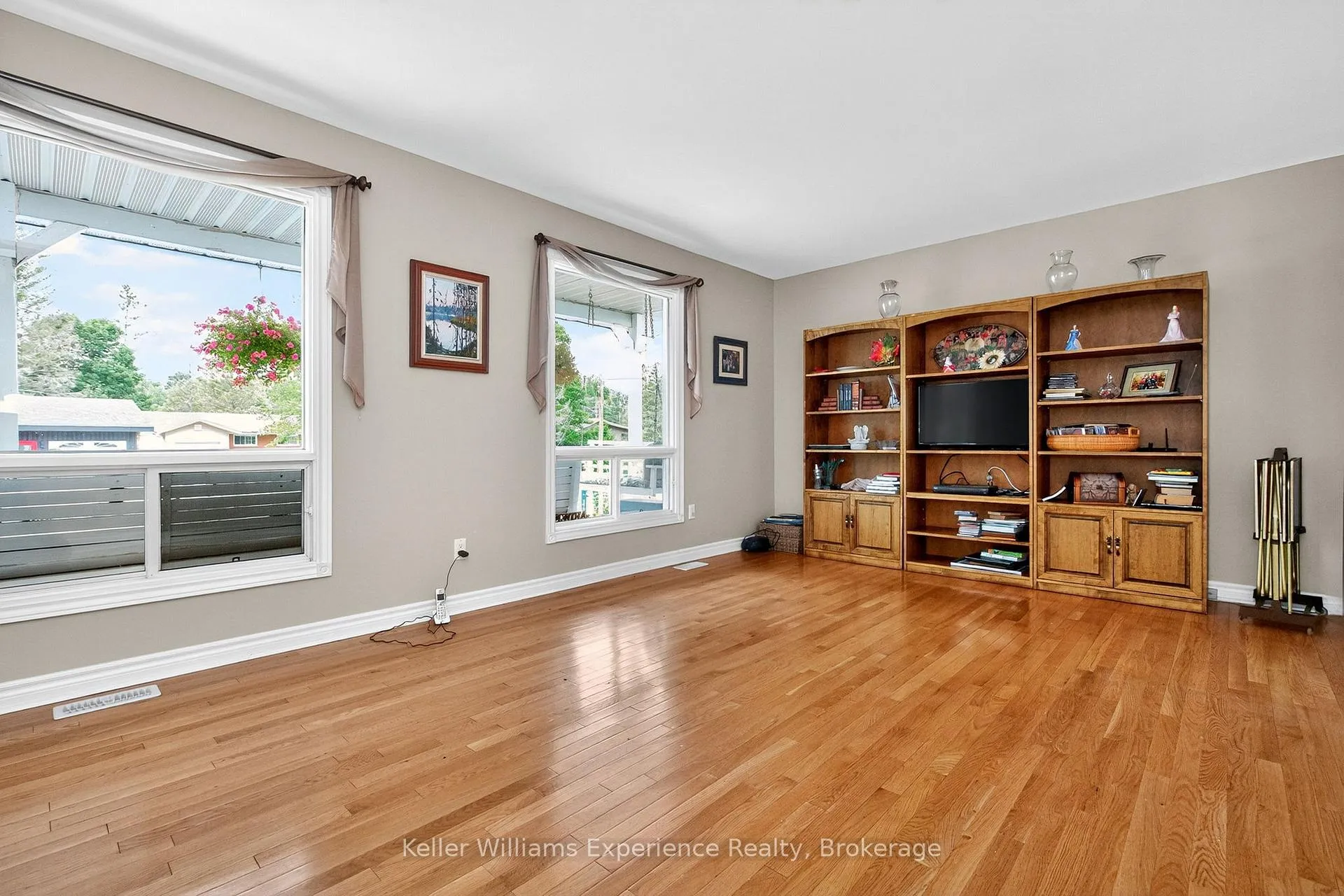 Photo 7 of 12 Kilpper Drive, South River — HOMEH