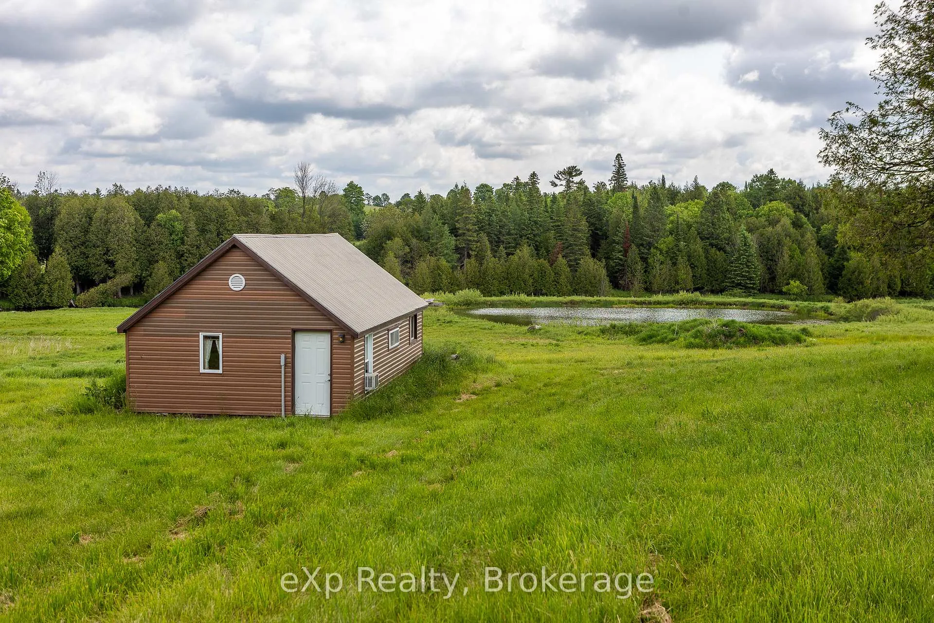 Photo 24 of 302350 Concession 2 Side Road, West Grey — HOMEH