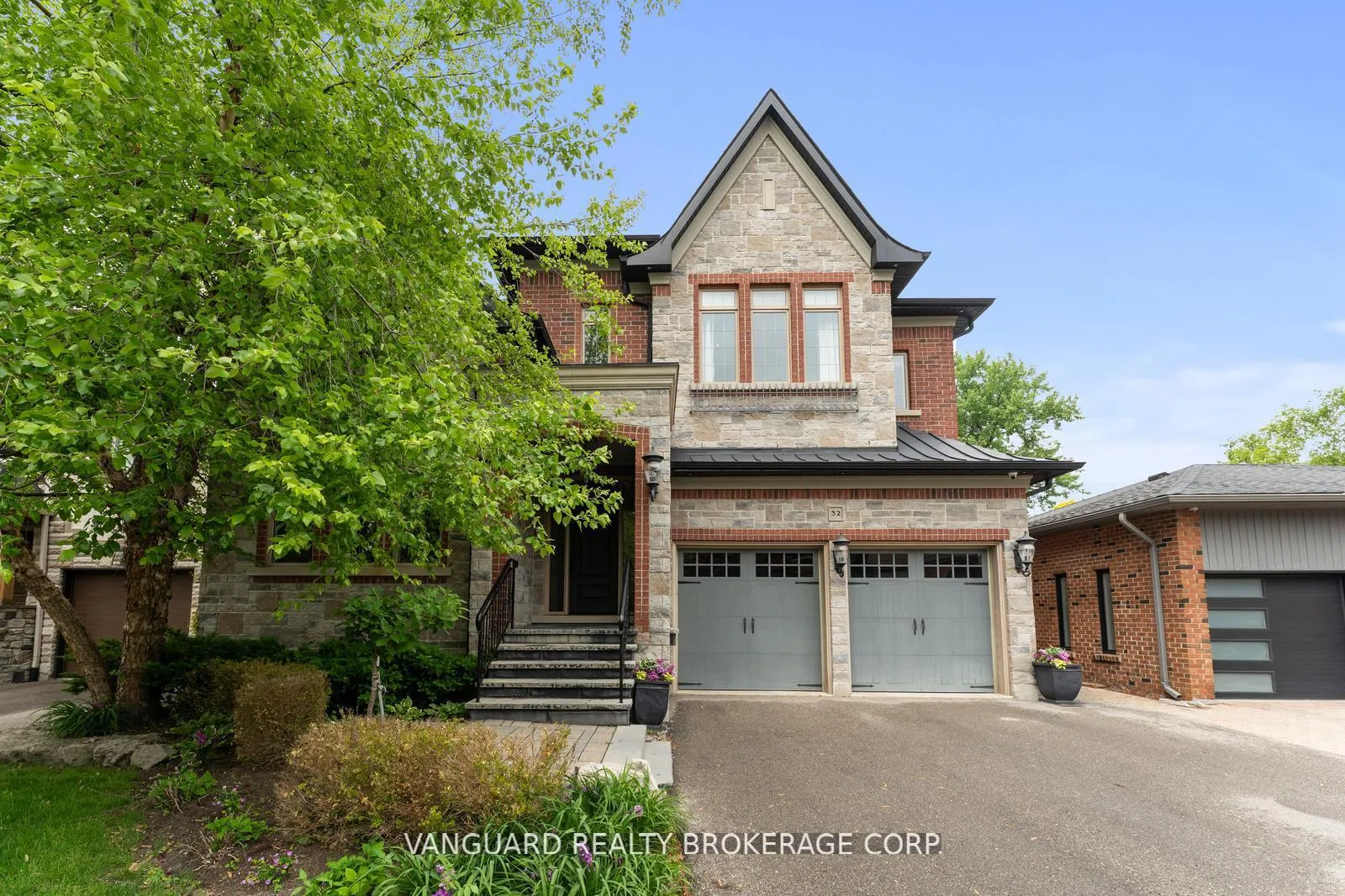 Photo 1 of 32 Birch Hill Road, Vaughan, East Woodbridge — HOMEH