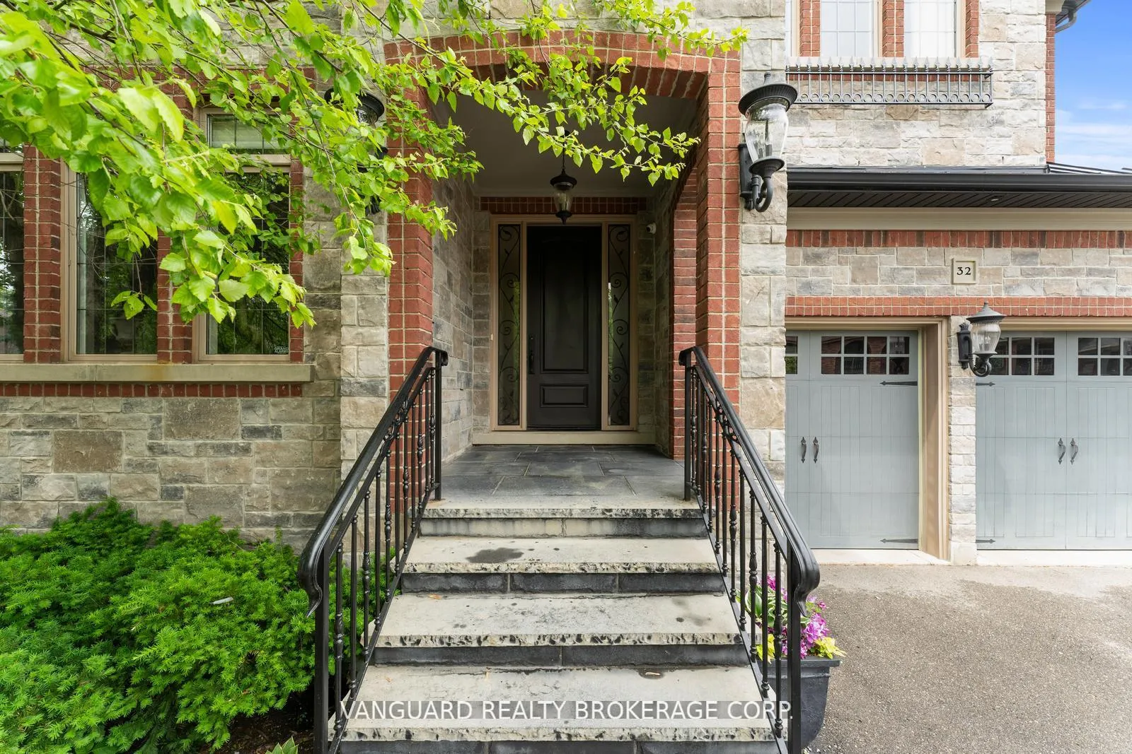 Photo 4 of 32 Birch Hill Road, Vaughan, East Woodbridge — HOMEH