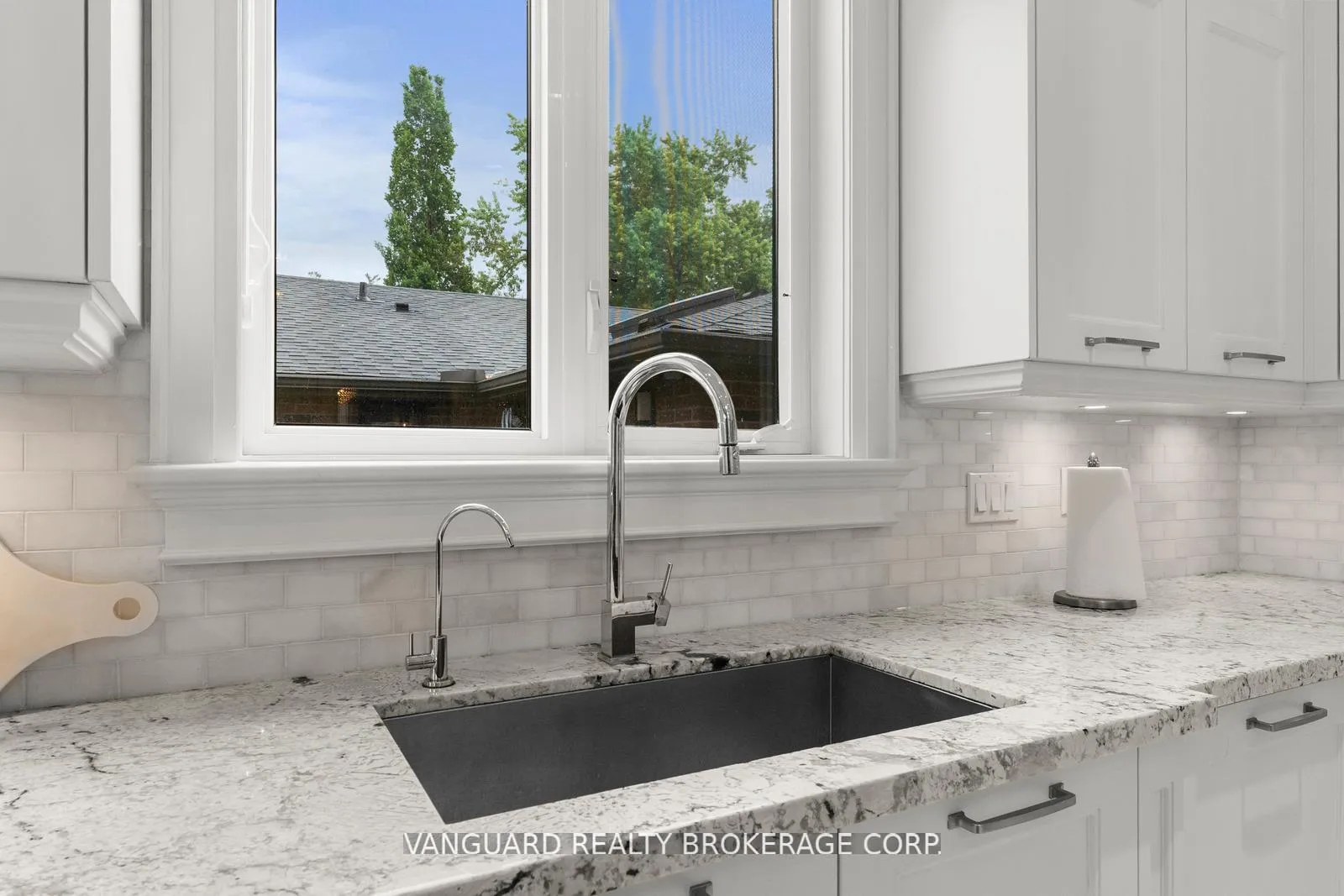 Photo 16 of 32 Birch Hill Road, Vaughan, East Woodbridge — HOMEH
