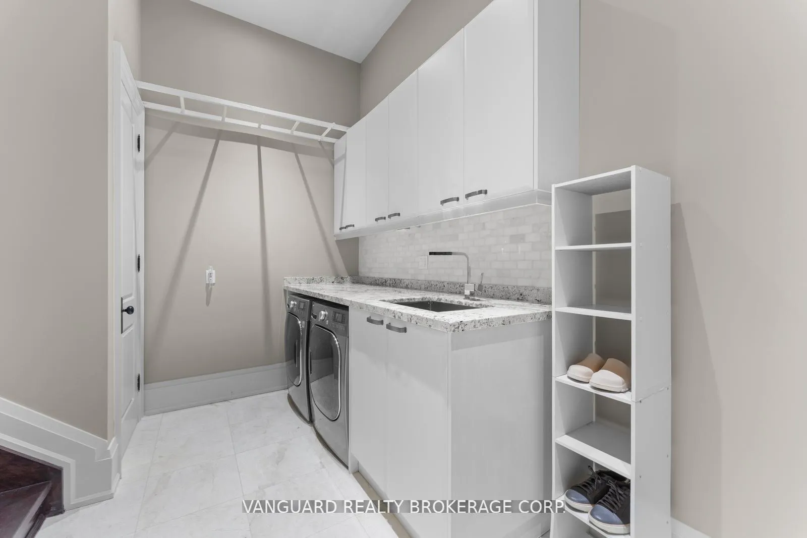 Photo 25 of 32 Birch Hill Road, Vaughan, East Woodbridge — HOMEH
