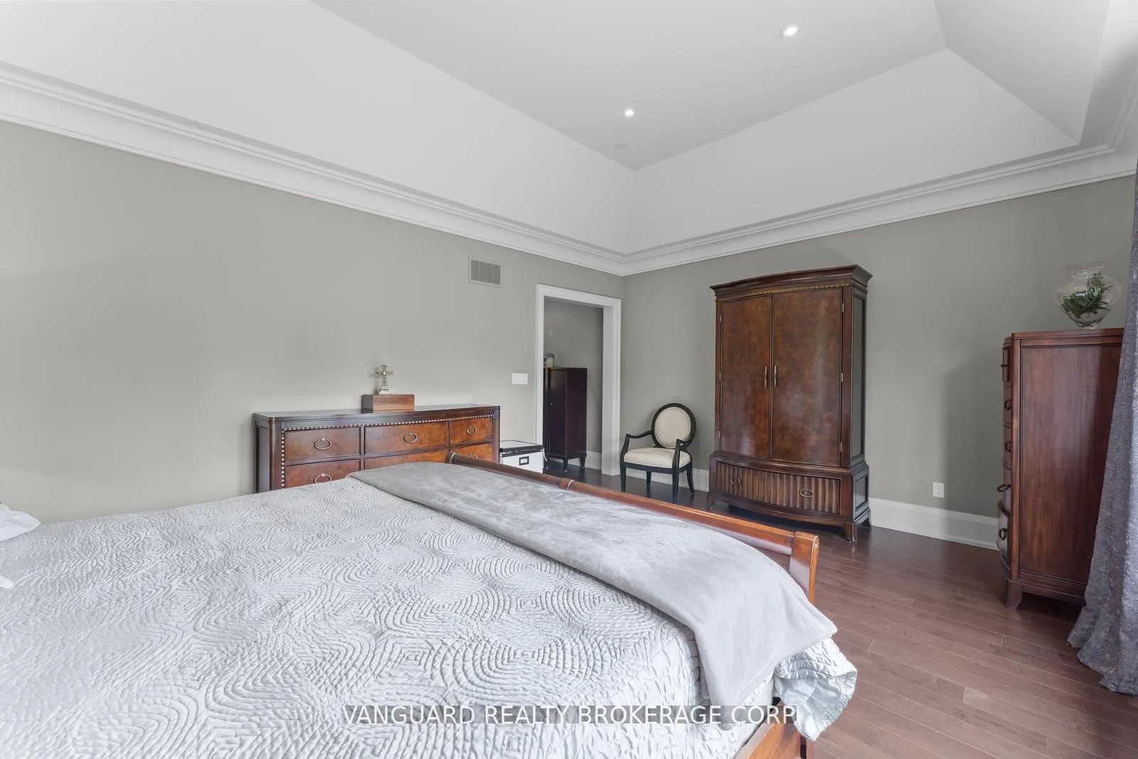 Photo 29 of 32 Birch Hill Road, Vaughan, East Woodbridge — HOMEH