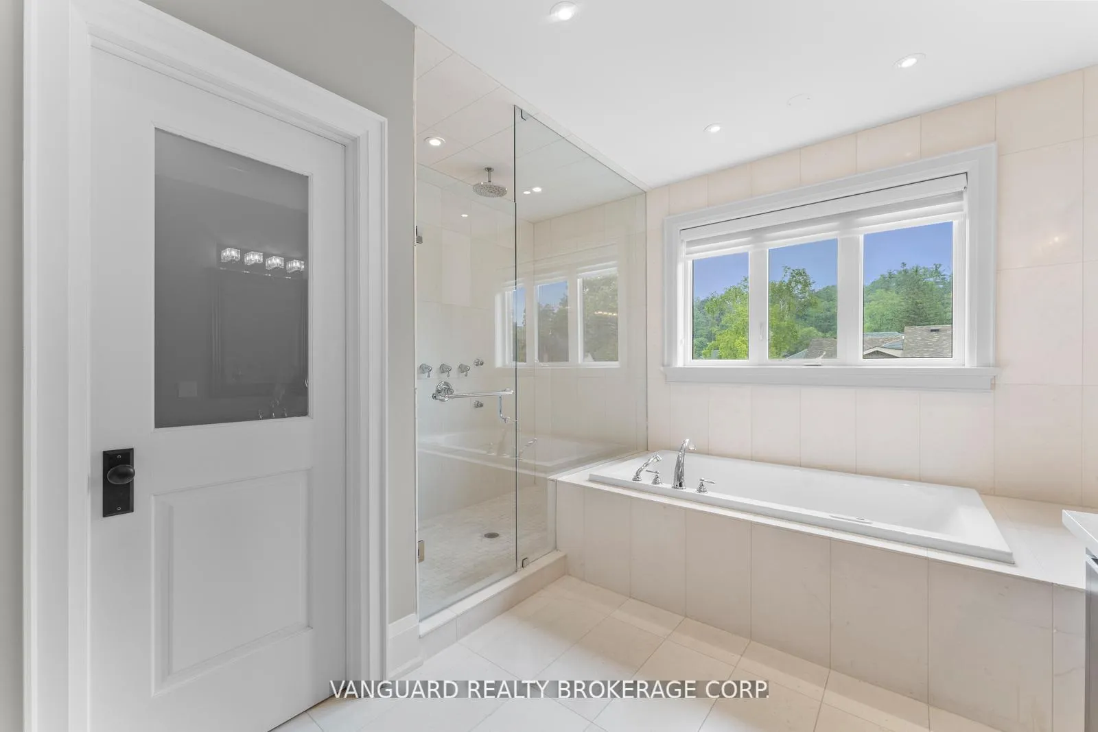 Photo 31 of 32 Birch Hill Road, Vaughan, East Woodbridge — HOMEH