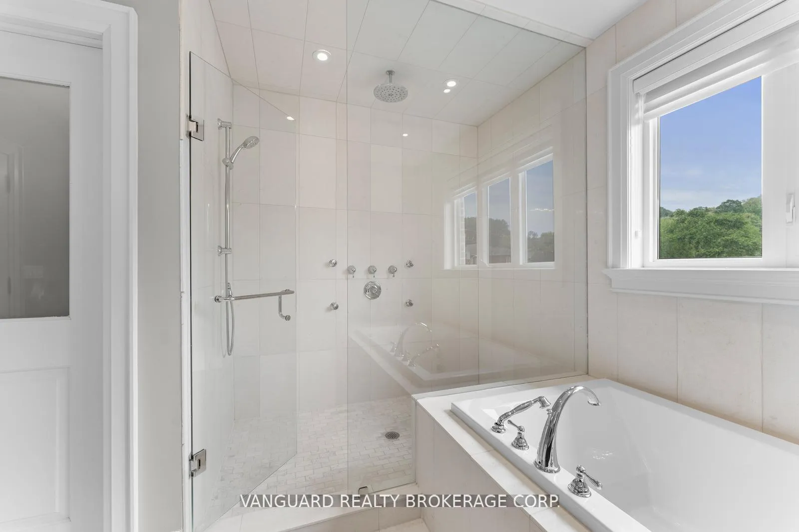 Photo 32 of 32 Birch Hill Road, Vaughan, East Woodbridge — HOMEH